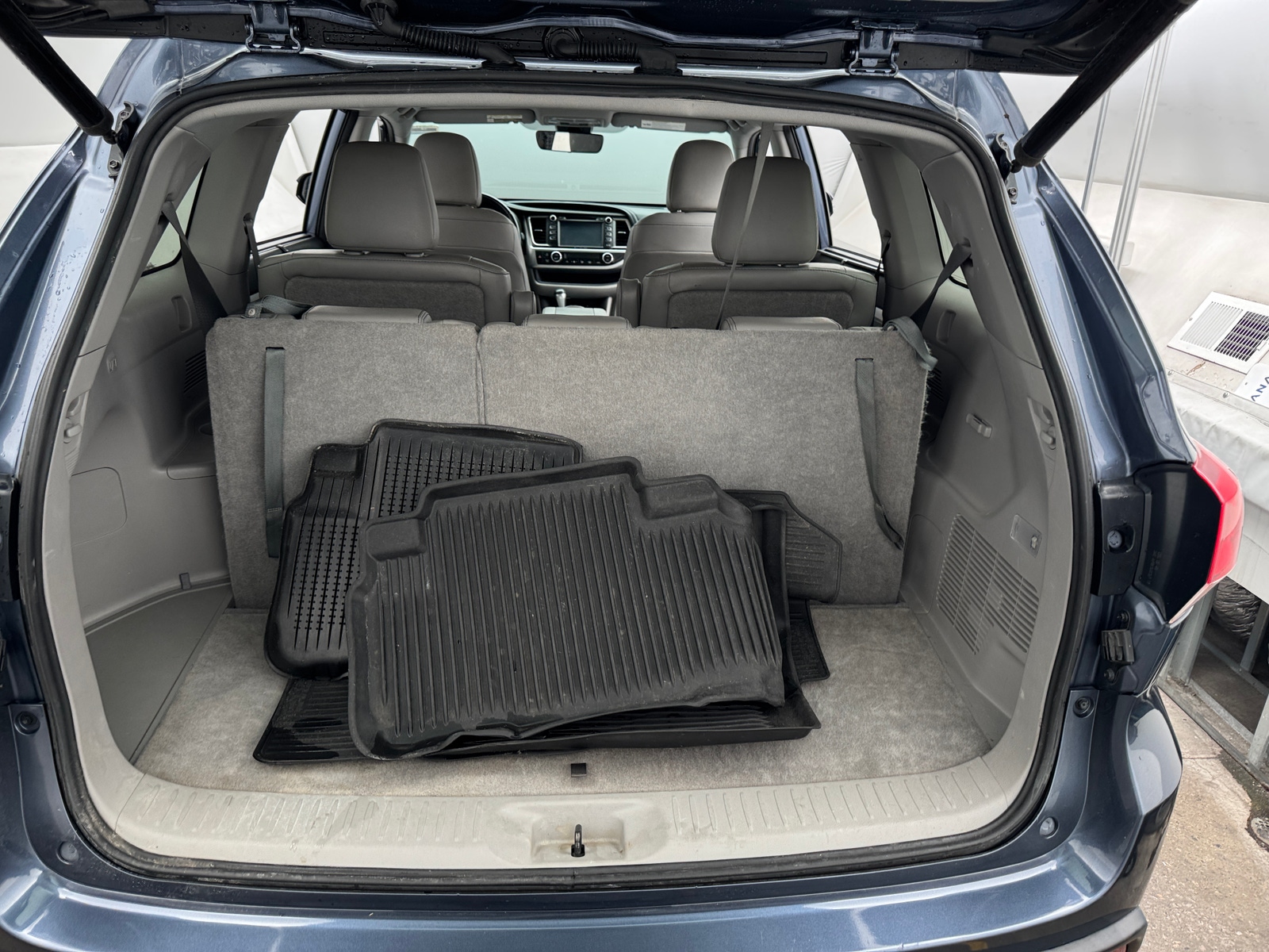 Thumbnail: 2018 Toyota Highlander - 6