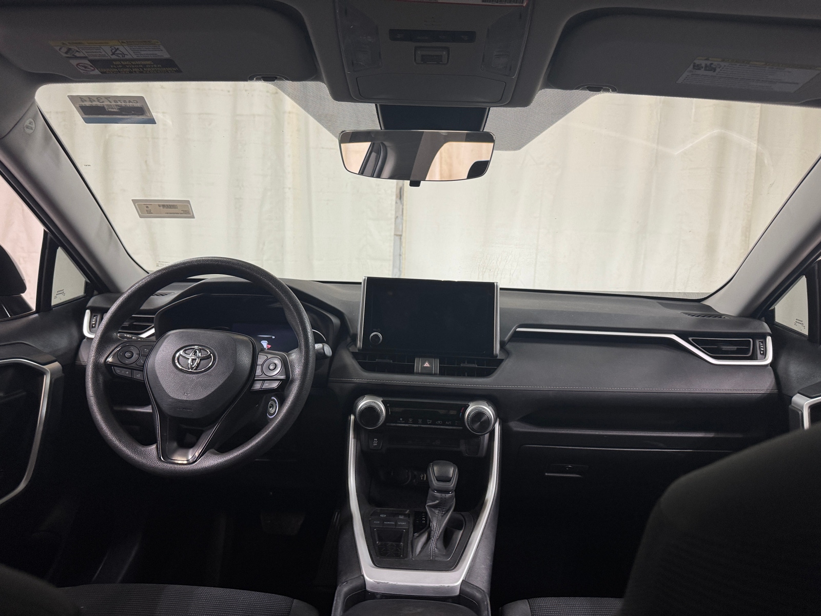 Thumbnail: 2023 Toyota RAV4 - 3