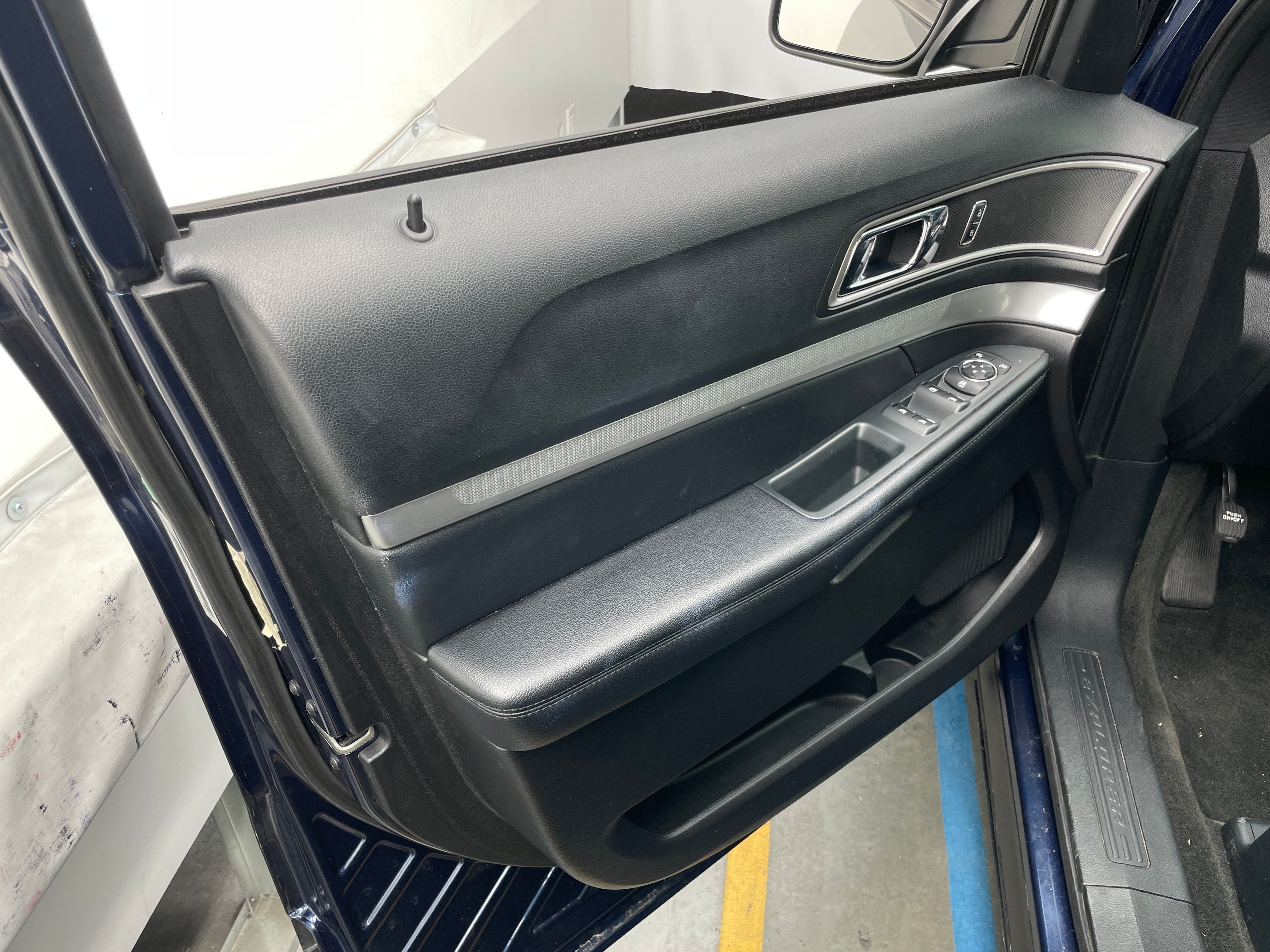 Used 2017 Ford Explorer XLT with VIN 1FM5K7D85HGD42342 for sale in Auburn, WA