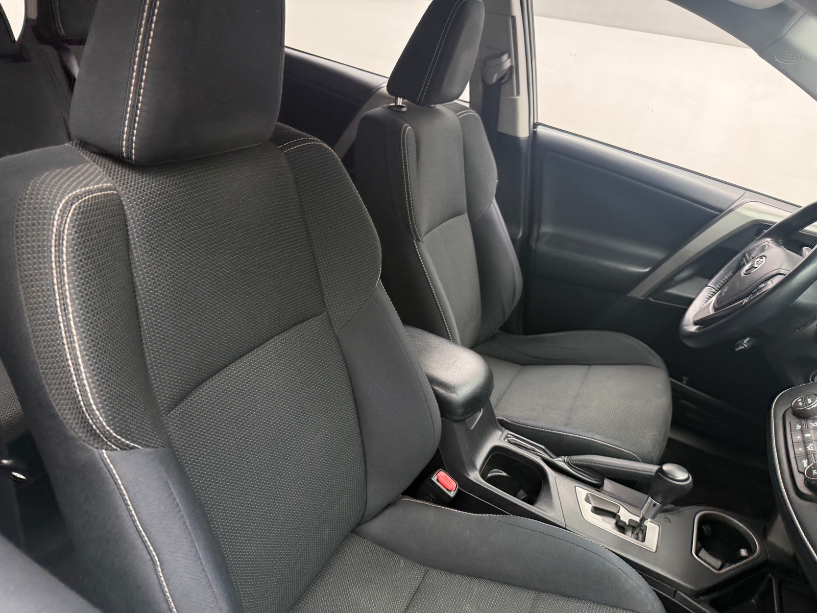Thumbnail: 2017 Toyota RAV4 - 2