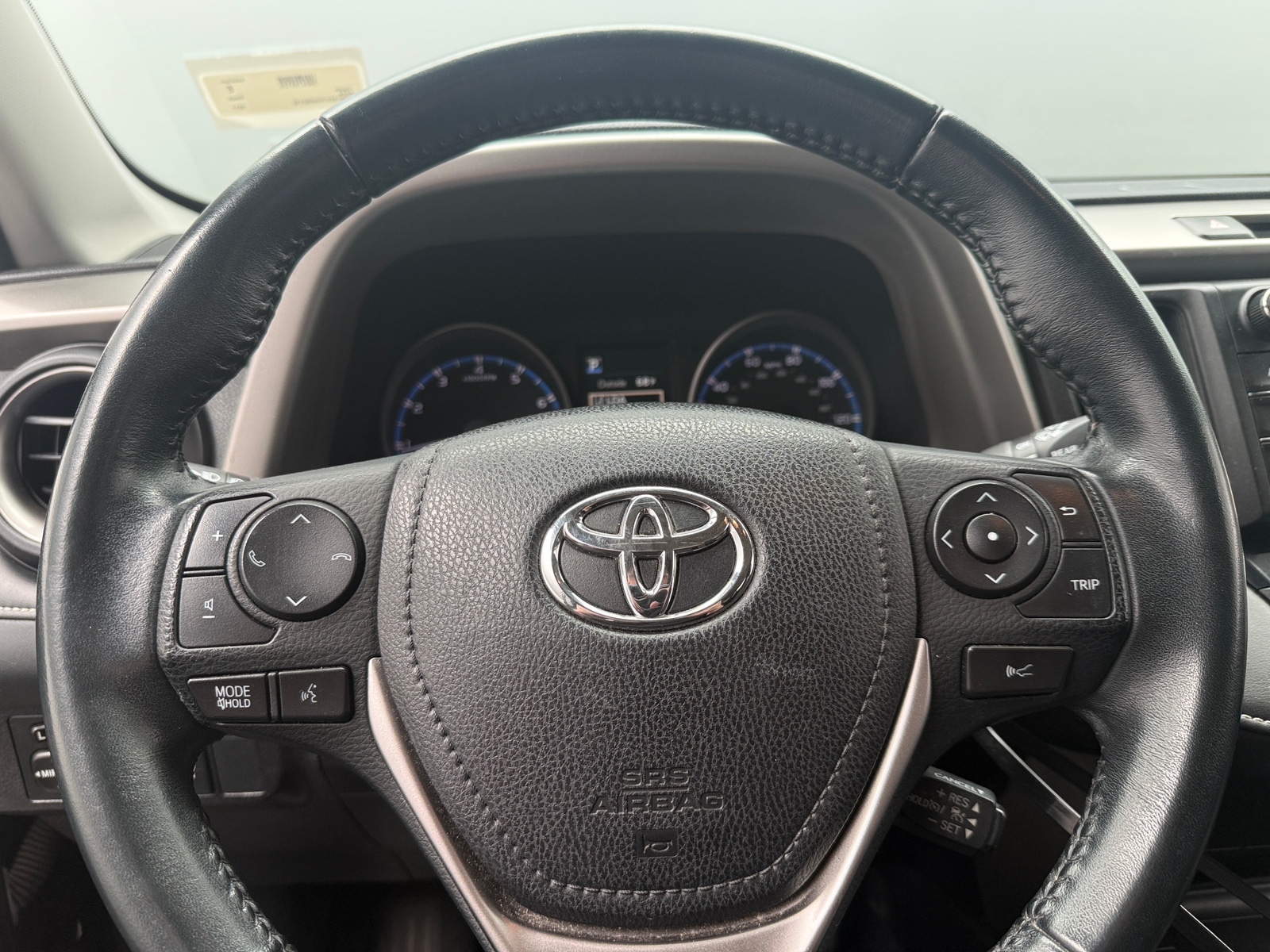 Thumbnail: 2017 Toyota RAV4 - 5