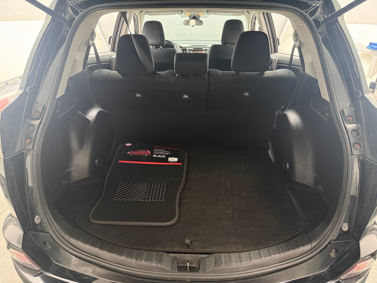 Thumbnail: 2017 Toyota RAV4 - 7