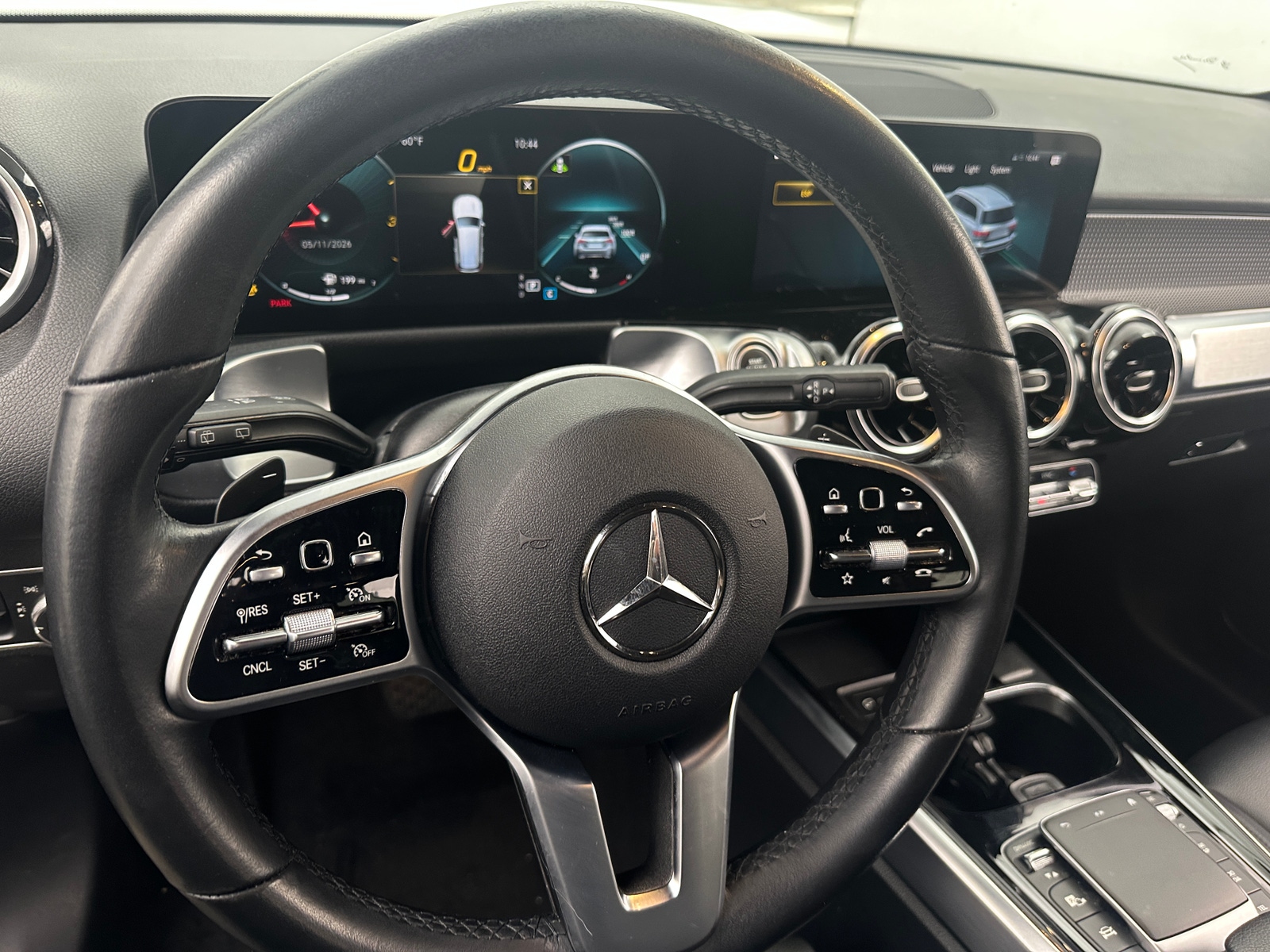 Thumbnail: 2022 Mercedes-Benz GLB - 4