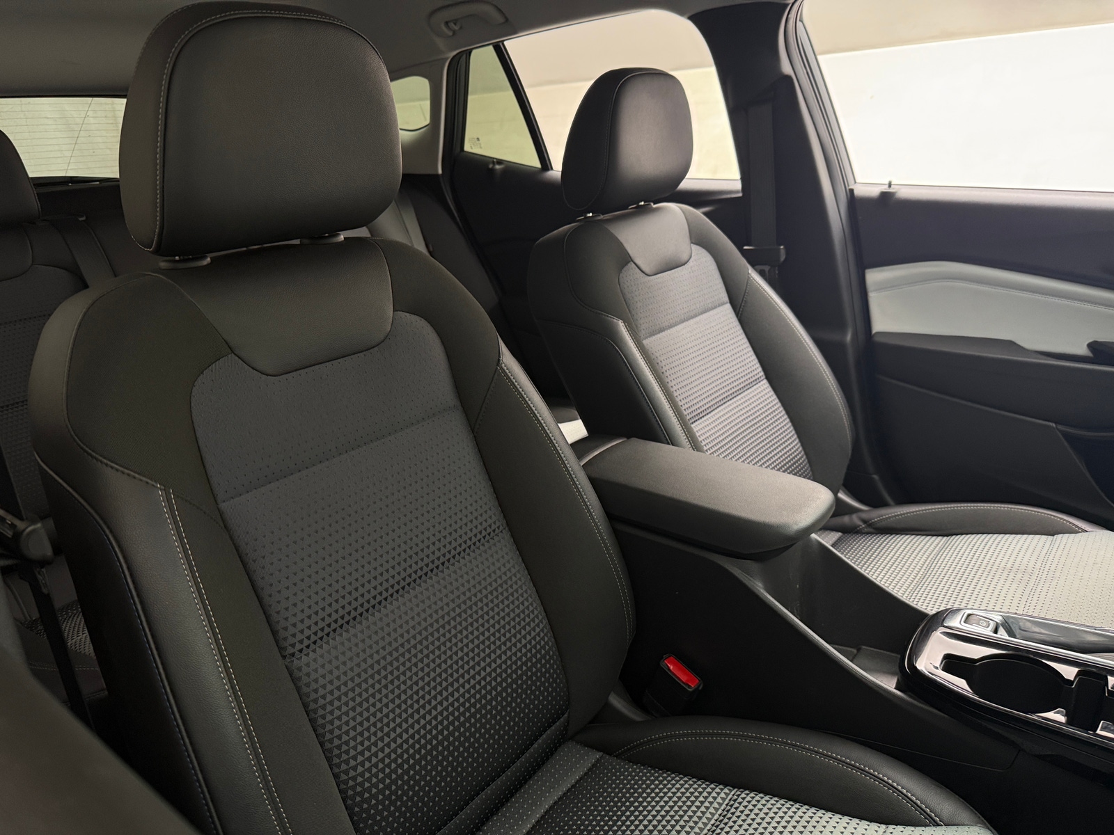Thumbnail: 2025 Chevrolet Trax - 2