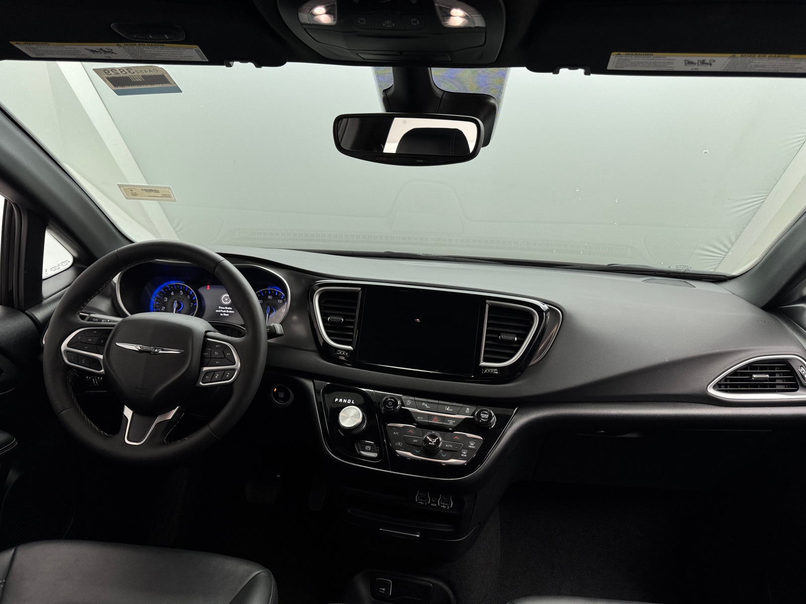 Thumbnail: 2025 Chrysler Pacifica - 2