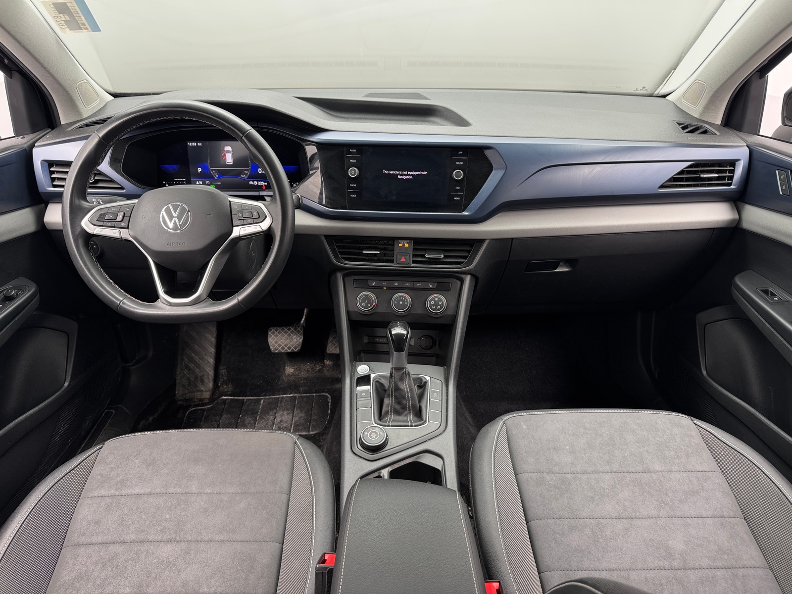 Thumbnail: 2022 Volkswagen Taos - 2