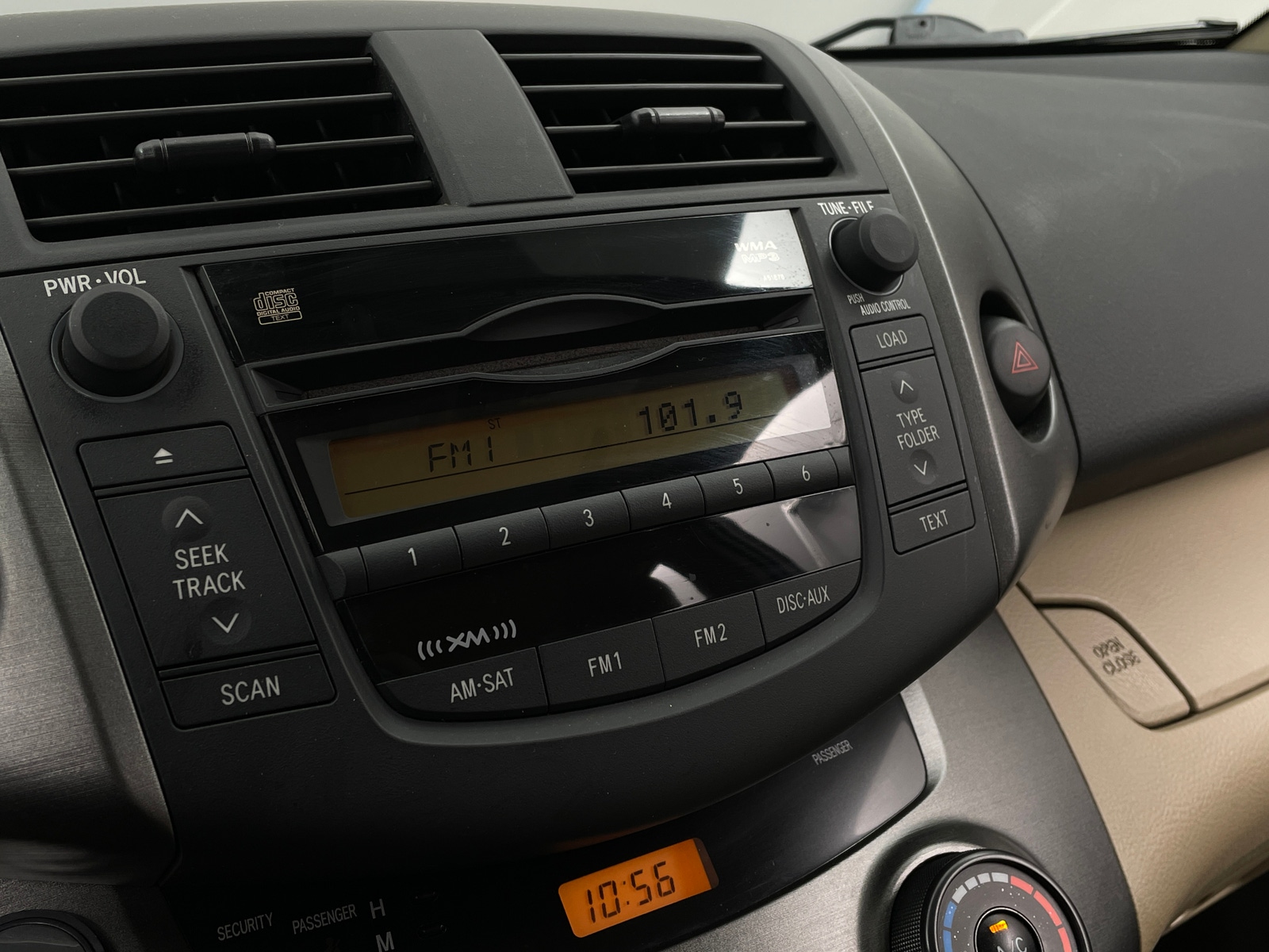 Thumbnail: 2011 Toyota RAV4 - 4