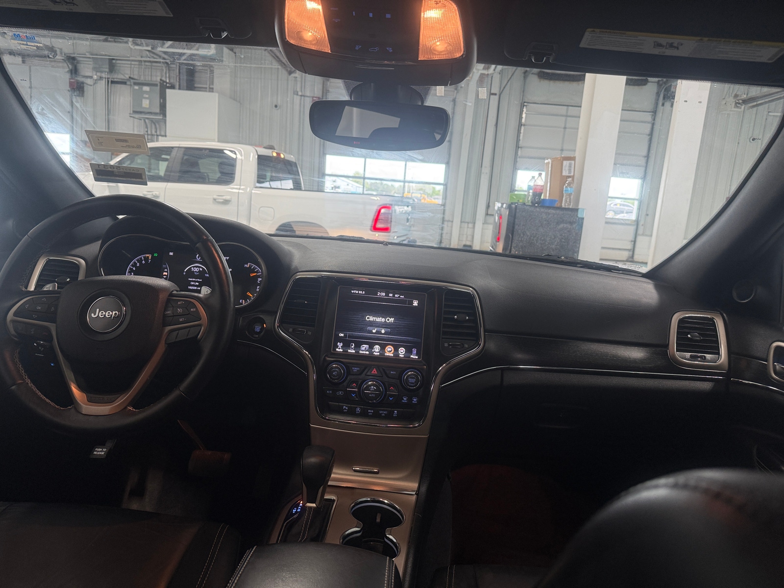Thumbnail: 2017 Jeep Grand Cherokee - 2
