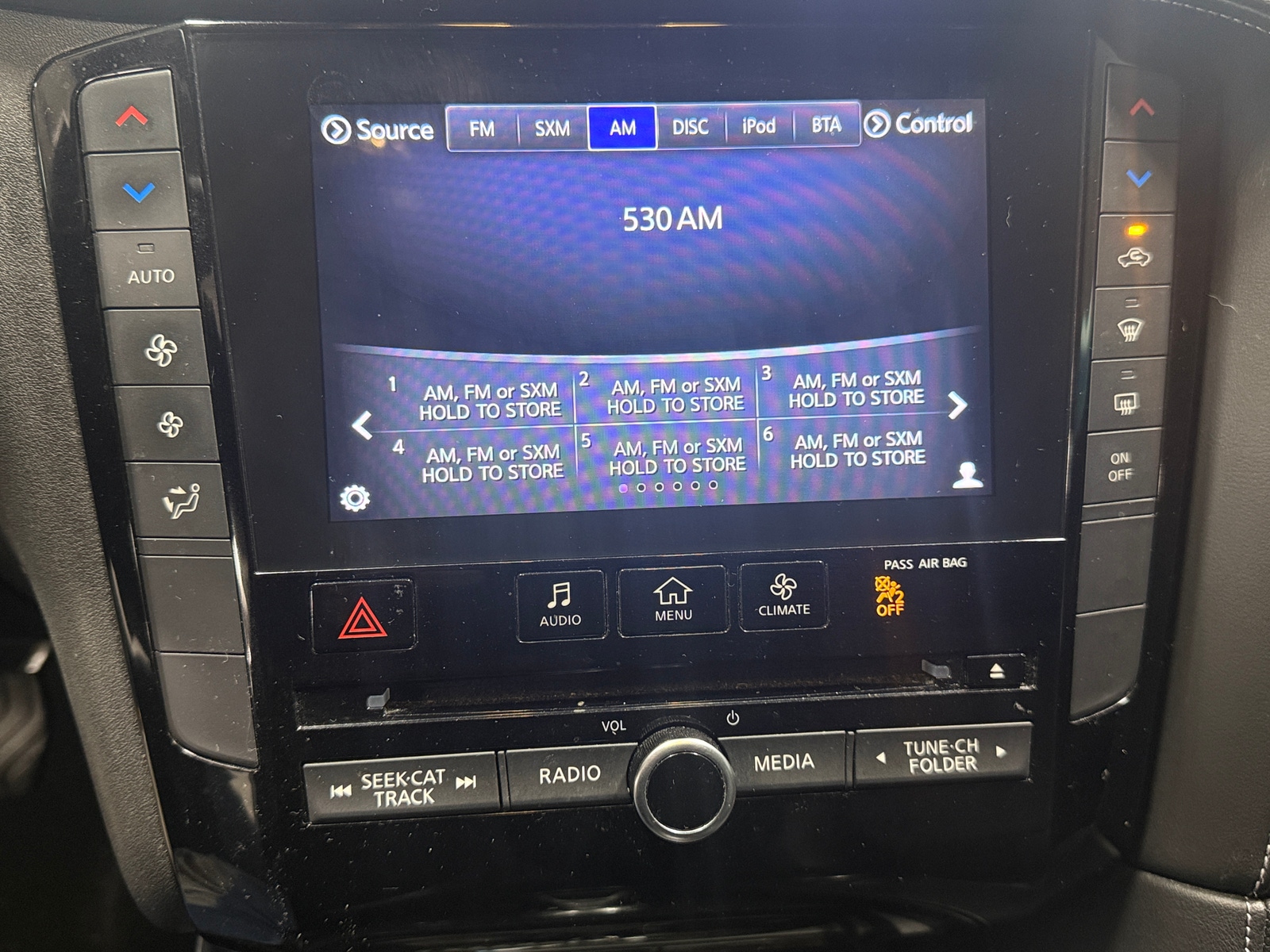 Thumbnail: 2019 INFINITI QX50 - 3