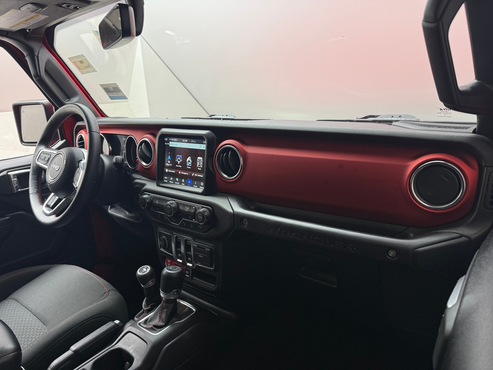 Thumbnail: 2019 Jeep Wrangler - 3