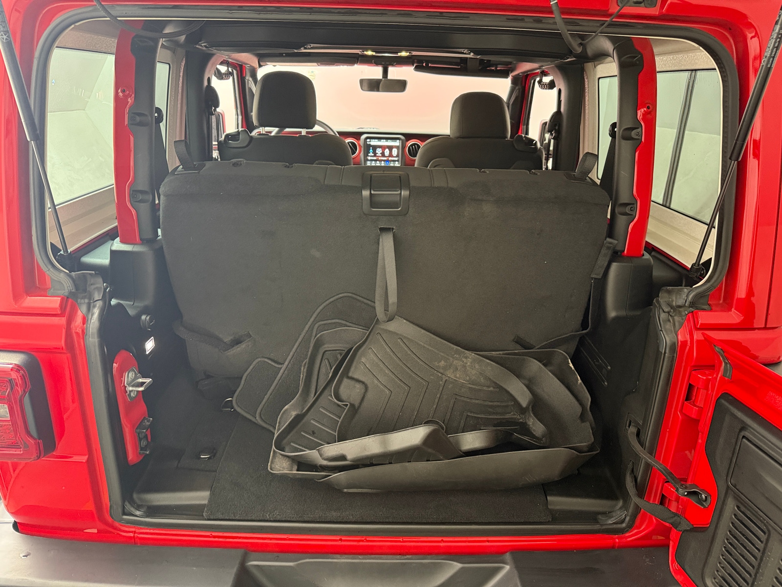 Thumbnail: 2019 Jeep Wrangler - 7