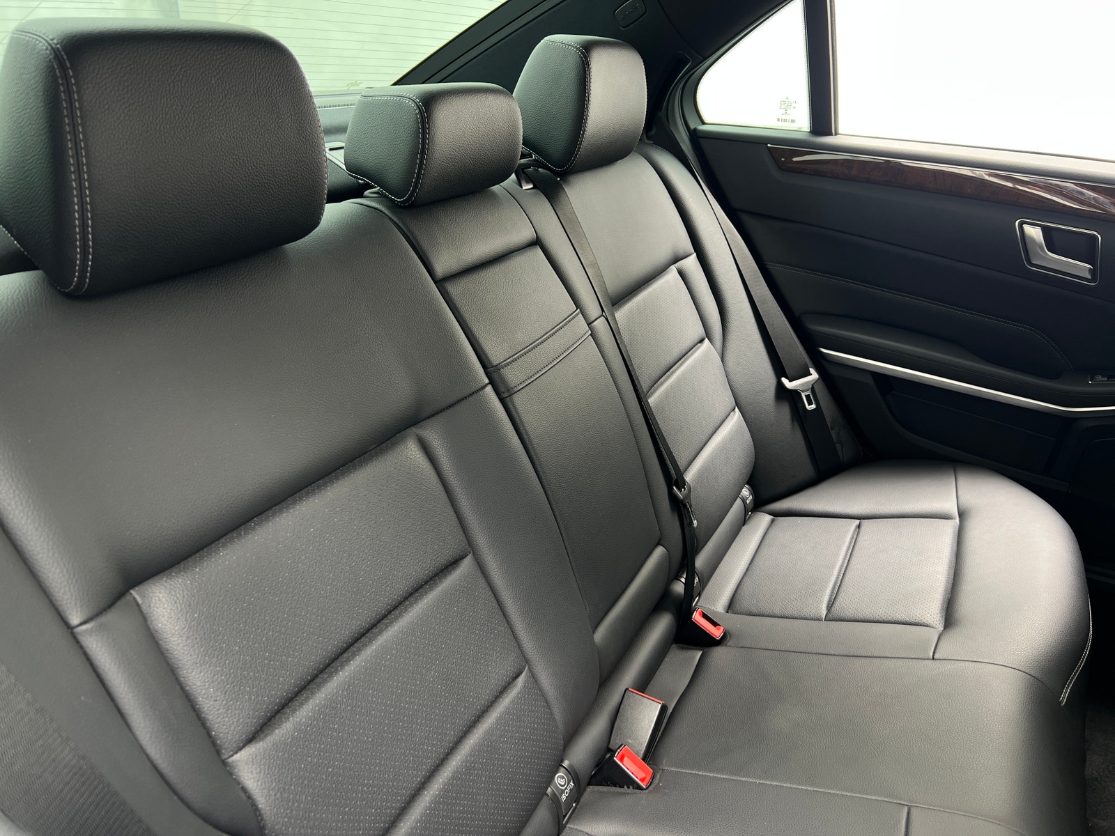Thumbnail: 2016 Mercedes-Benz E-Class - 5