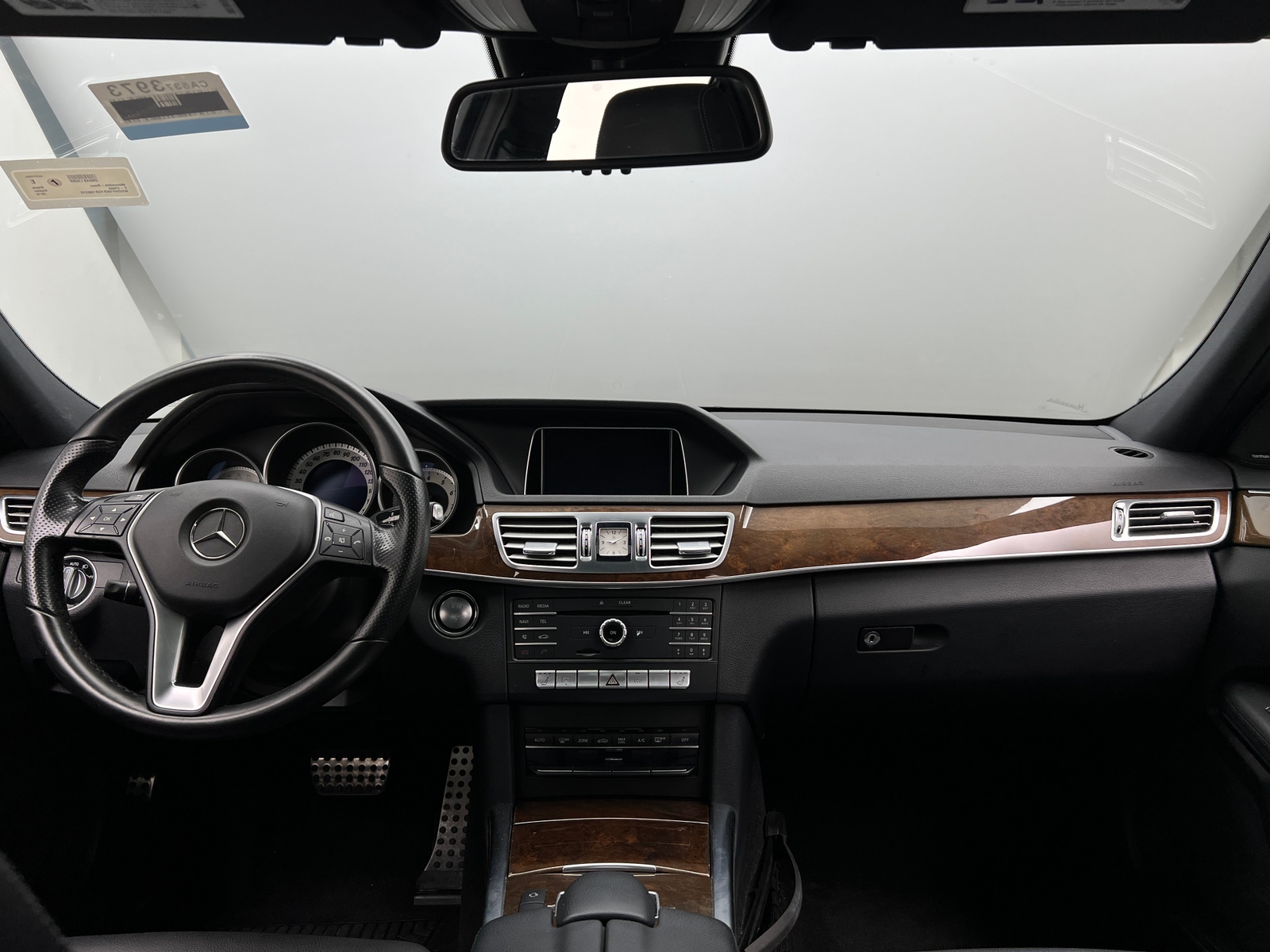 Thumbnail: 2016 Mercedes-Benz E-Class - 2