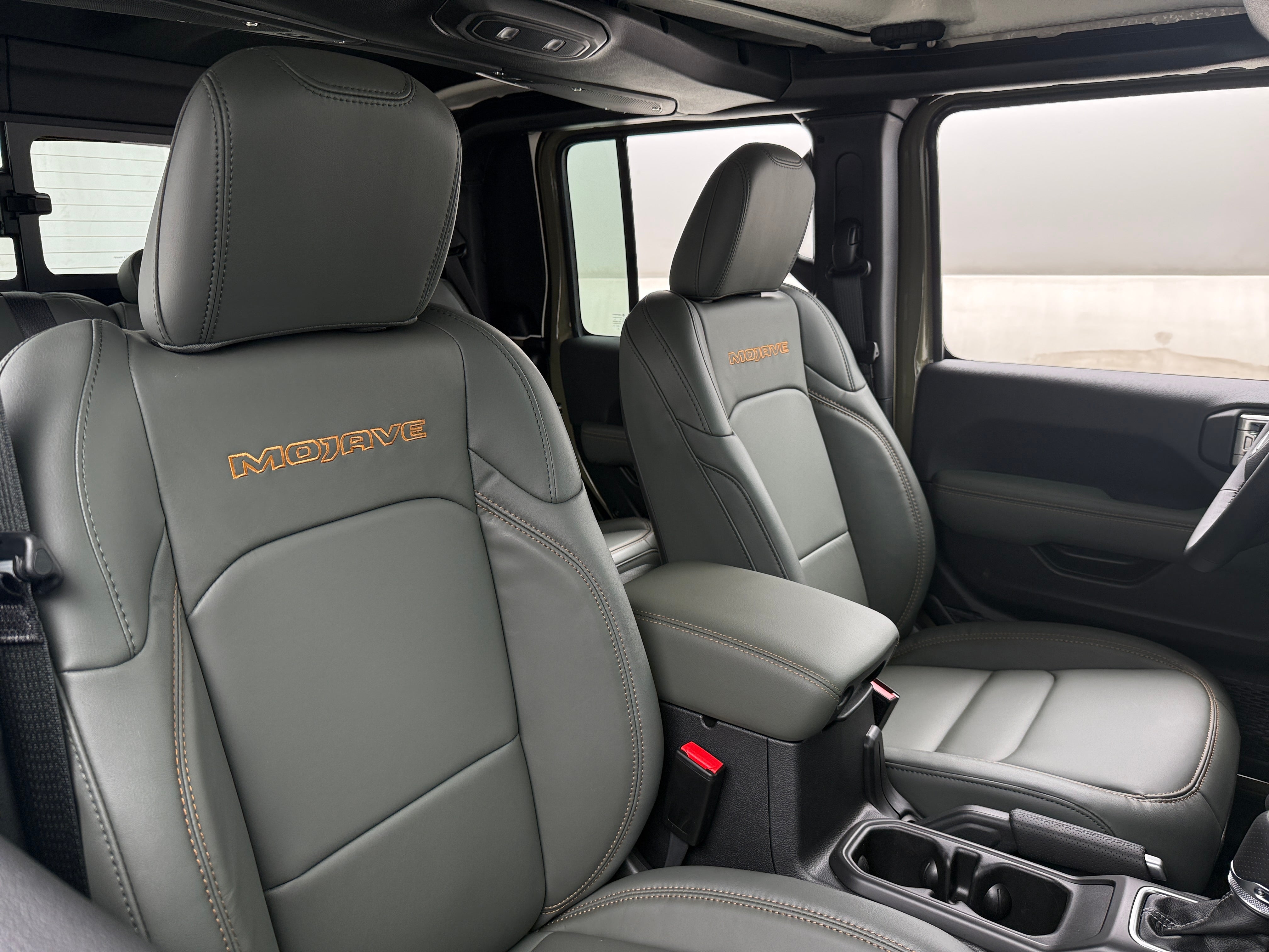 2026 Jeep Gladiator Mojave X Auto's photo