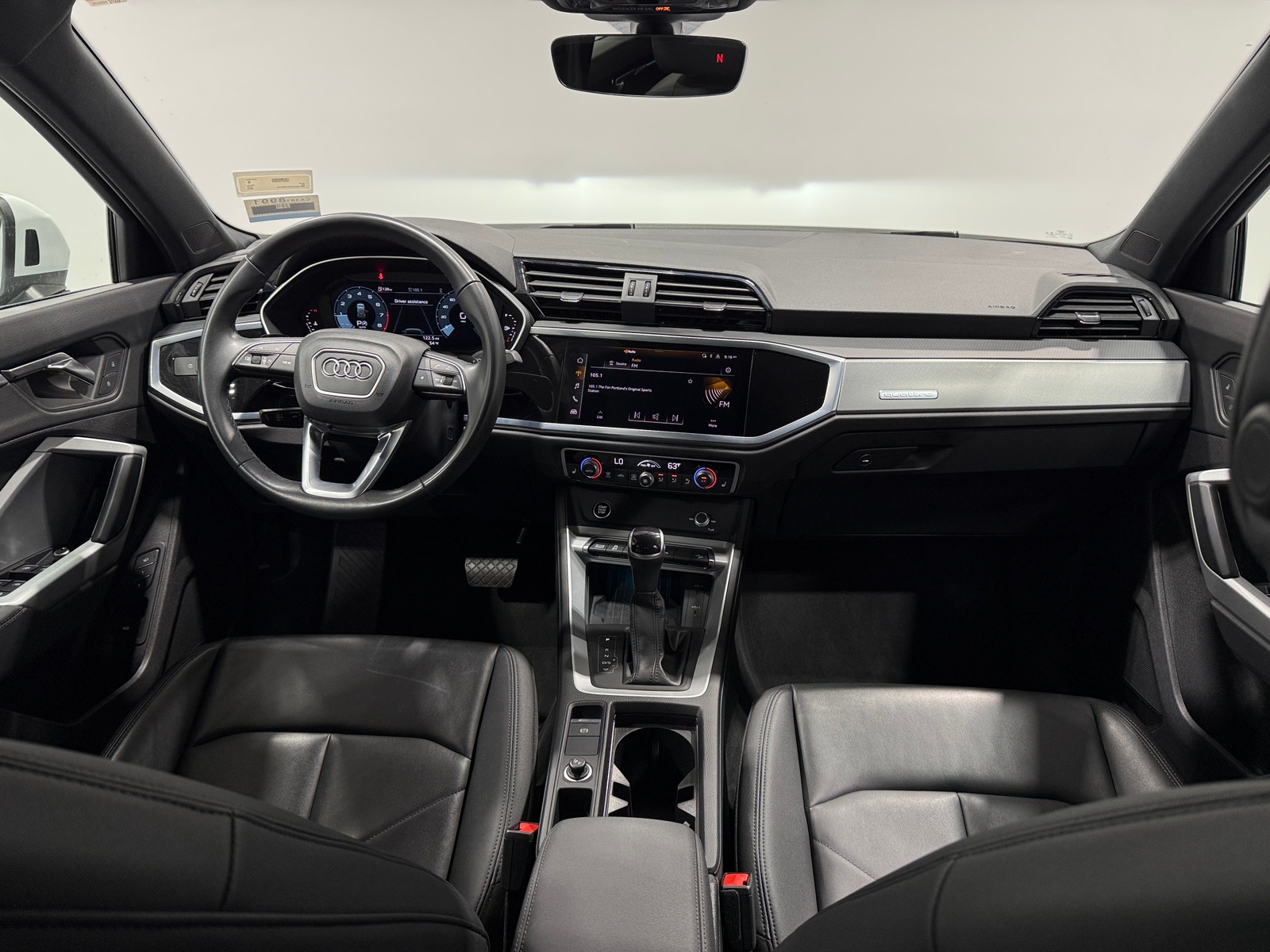 Thumbnail: 2023 Audi Q3 - 2