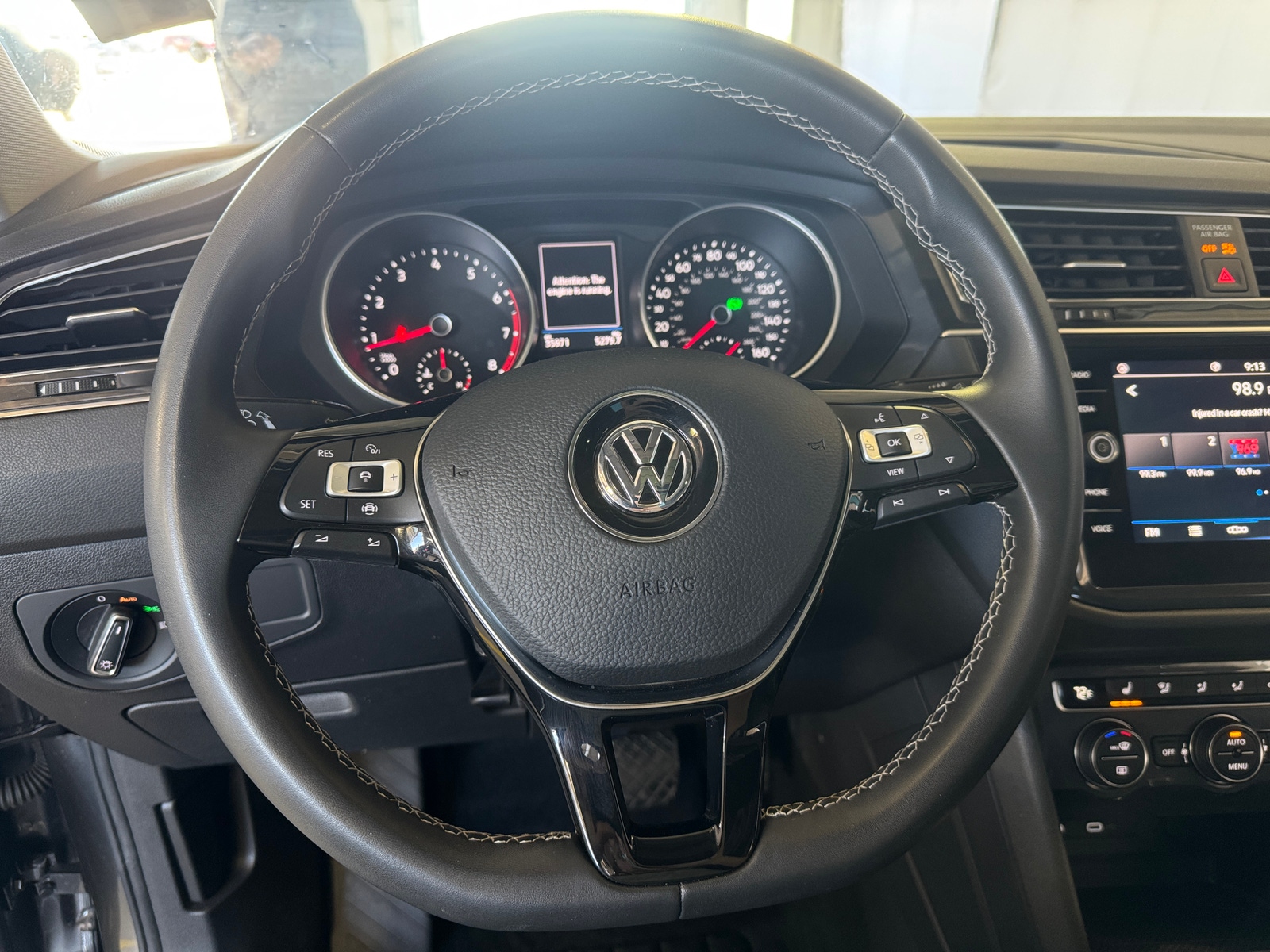 Thumbnail: 2021 Volkswagen Tiguan - 4