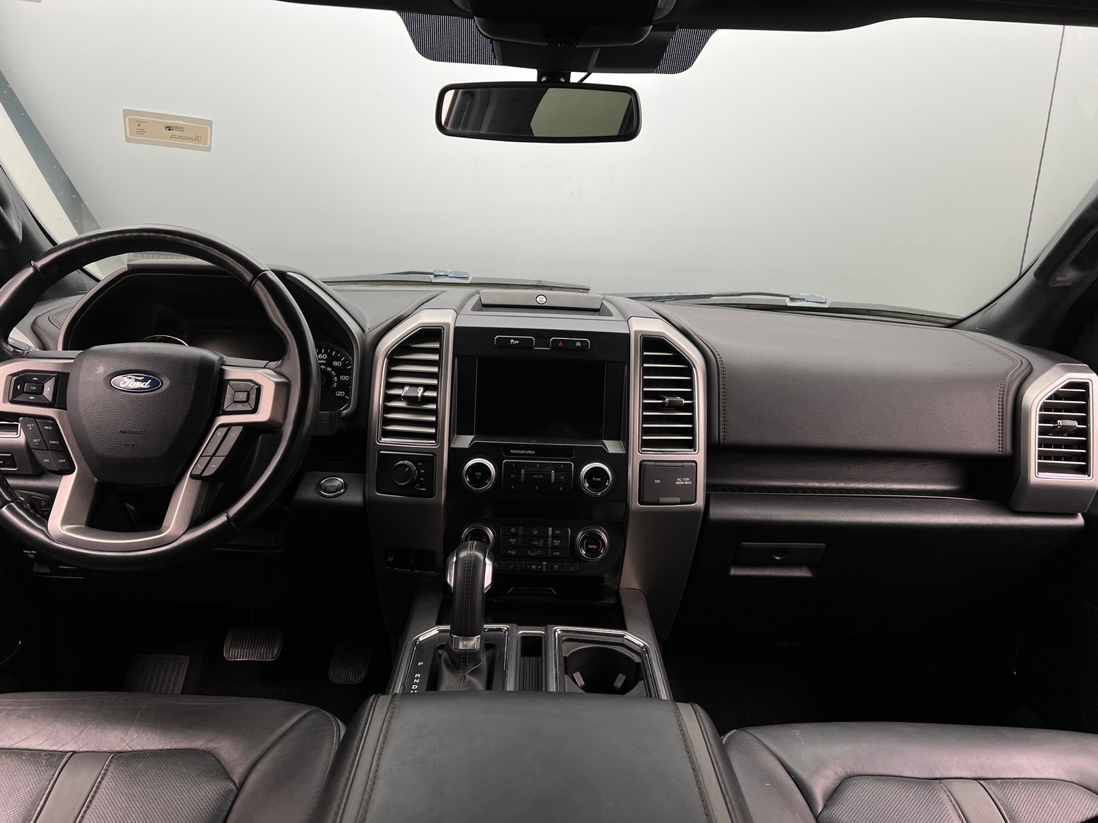 Thumbnail: 2019 Ford Econoline - 3
