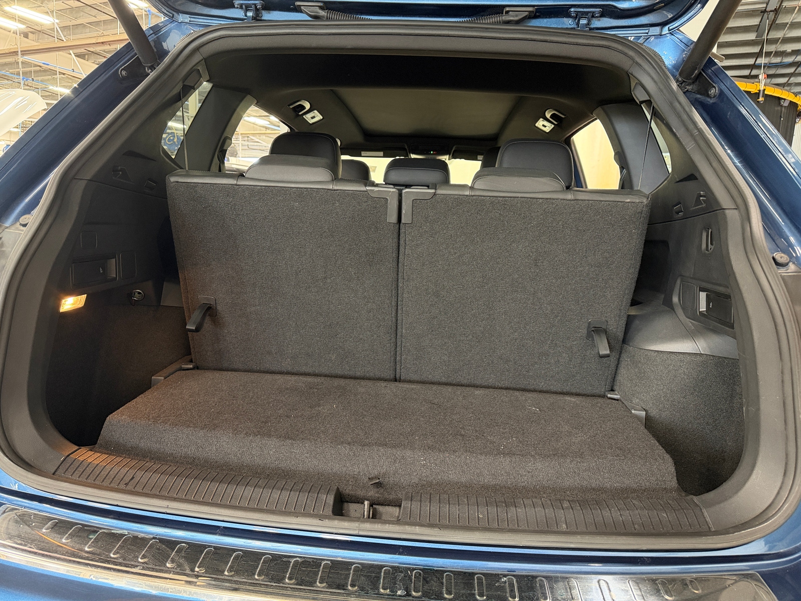 Thumbnail: 2020 Volkswagen Tiguan - 6