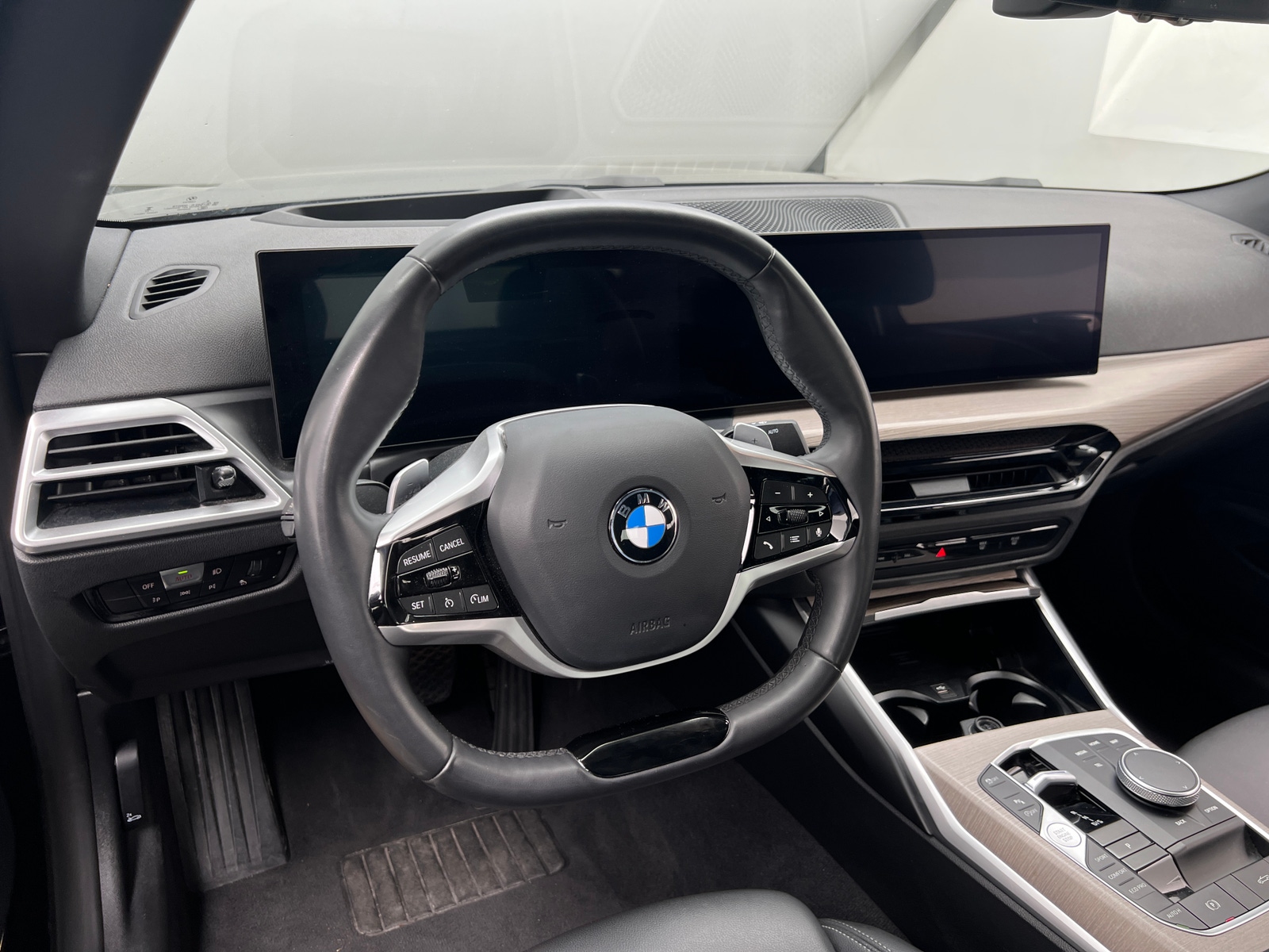 Thumbnail: 2025 BMW 4 Series - 4