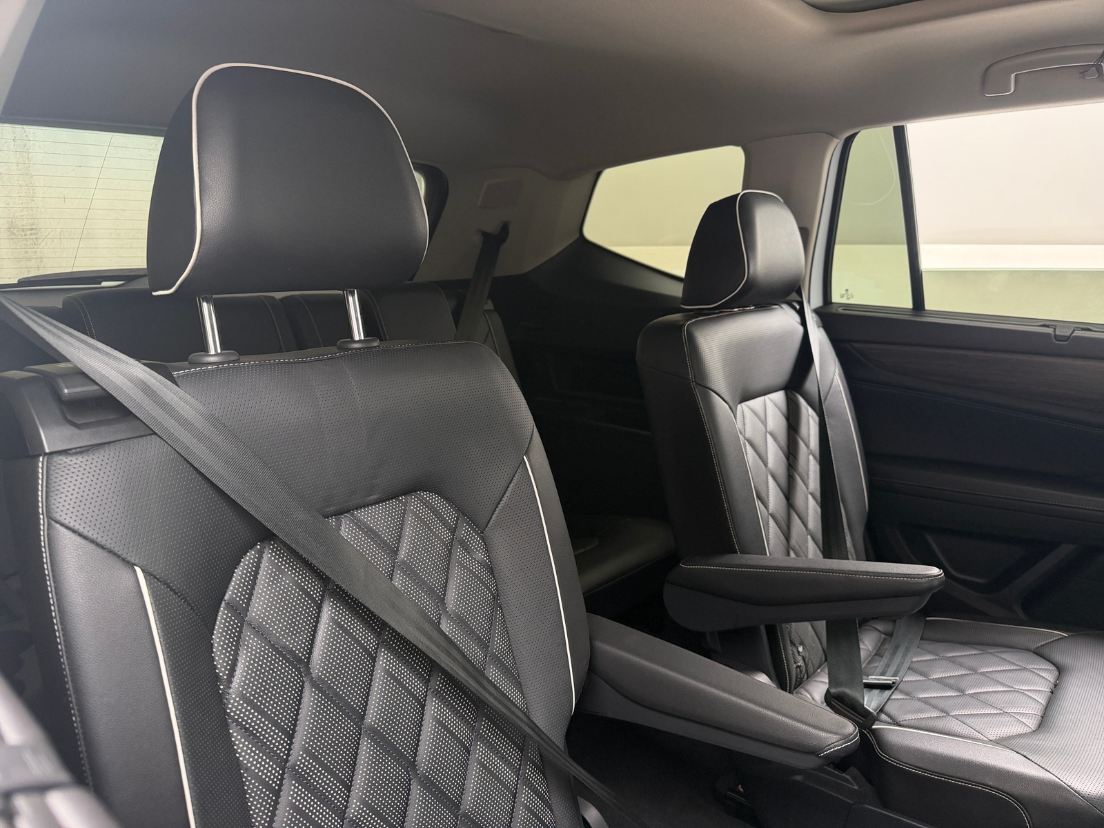 Thumbnail: 2024 Volkswagen Atlas - 5