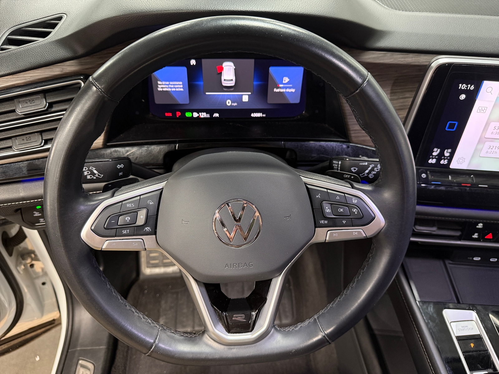 Thumbnail: 2024 Volkswagen Atlas - 4