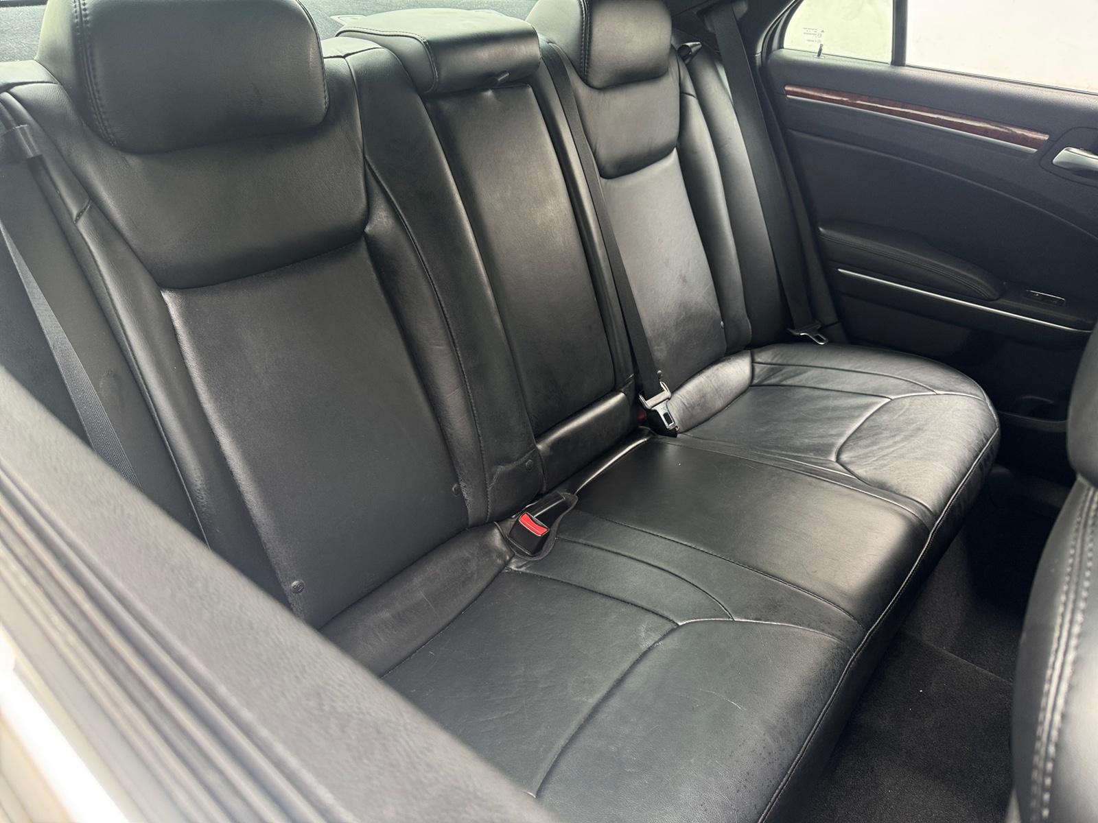 Thumbnail: 2014 Chrysler 300 - 5