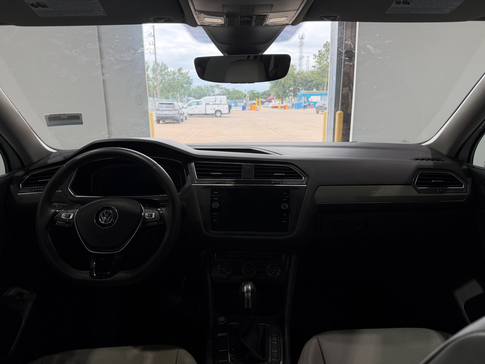 Thumbnail: 2021 Volkswagen Tiguan - 2