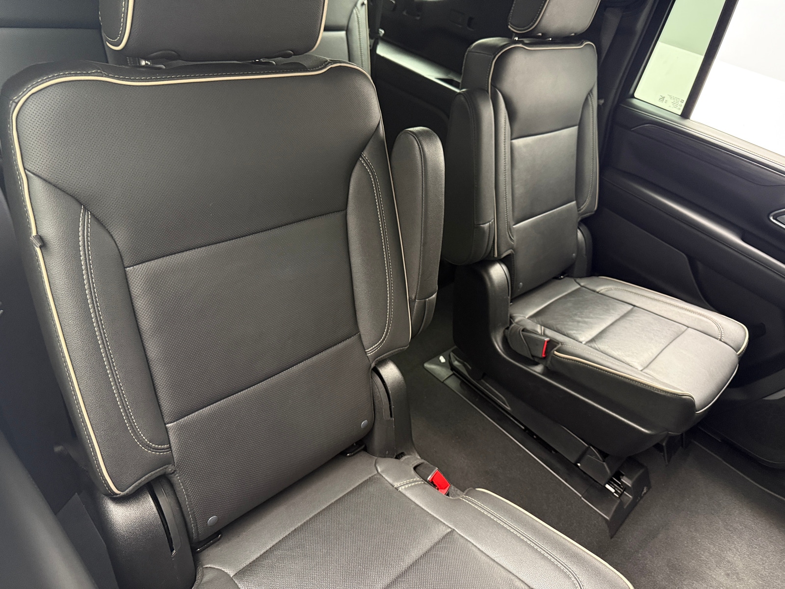 Thumbnail: 2022 GMC Yukon XL - 5