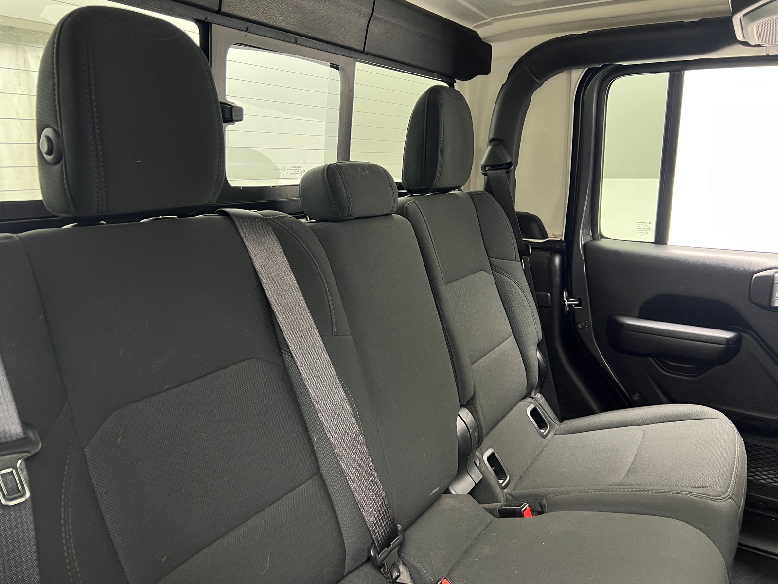 Thumbnail: 2021 Jeep Gladiator - 6
