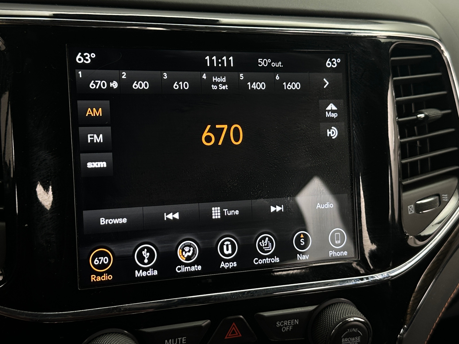 Thumbnail: 2019 Jeep Grand Cherokee - 3