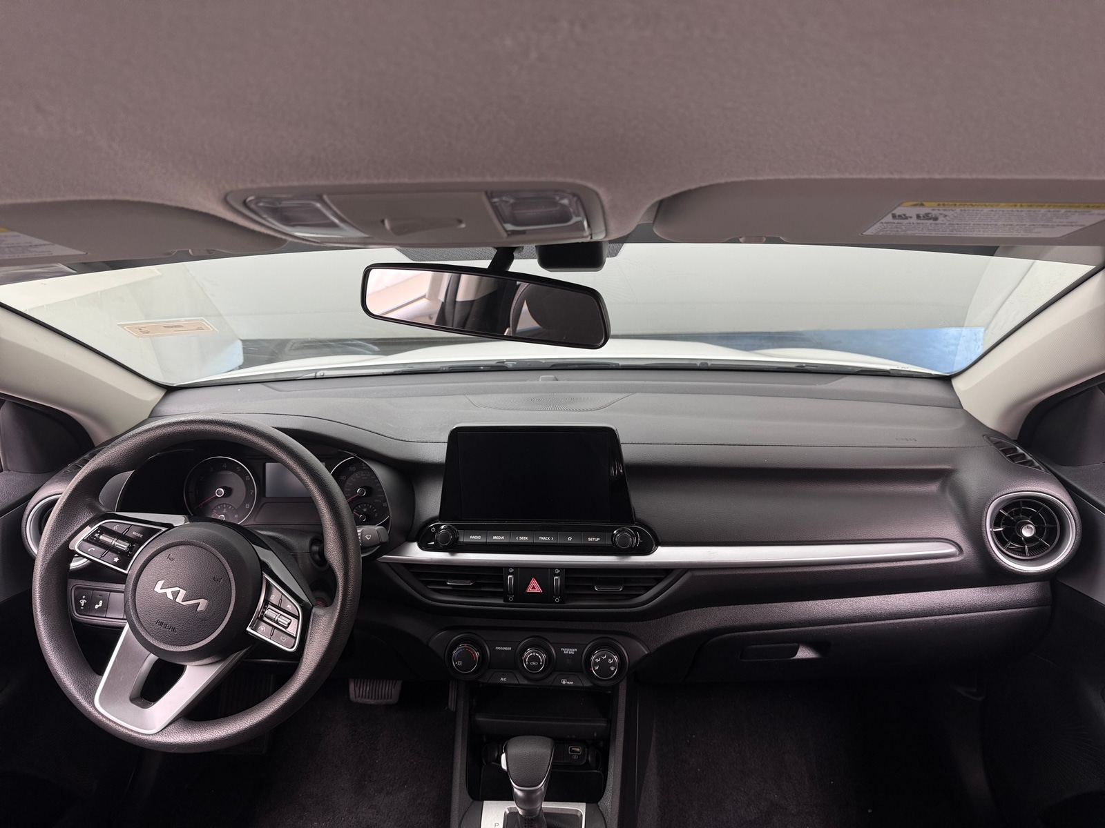 Thumbnail: 2024 Kia Forte - 3