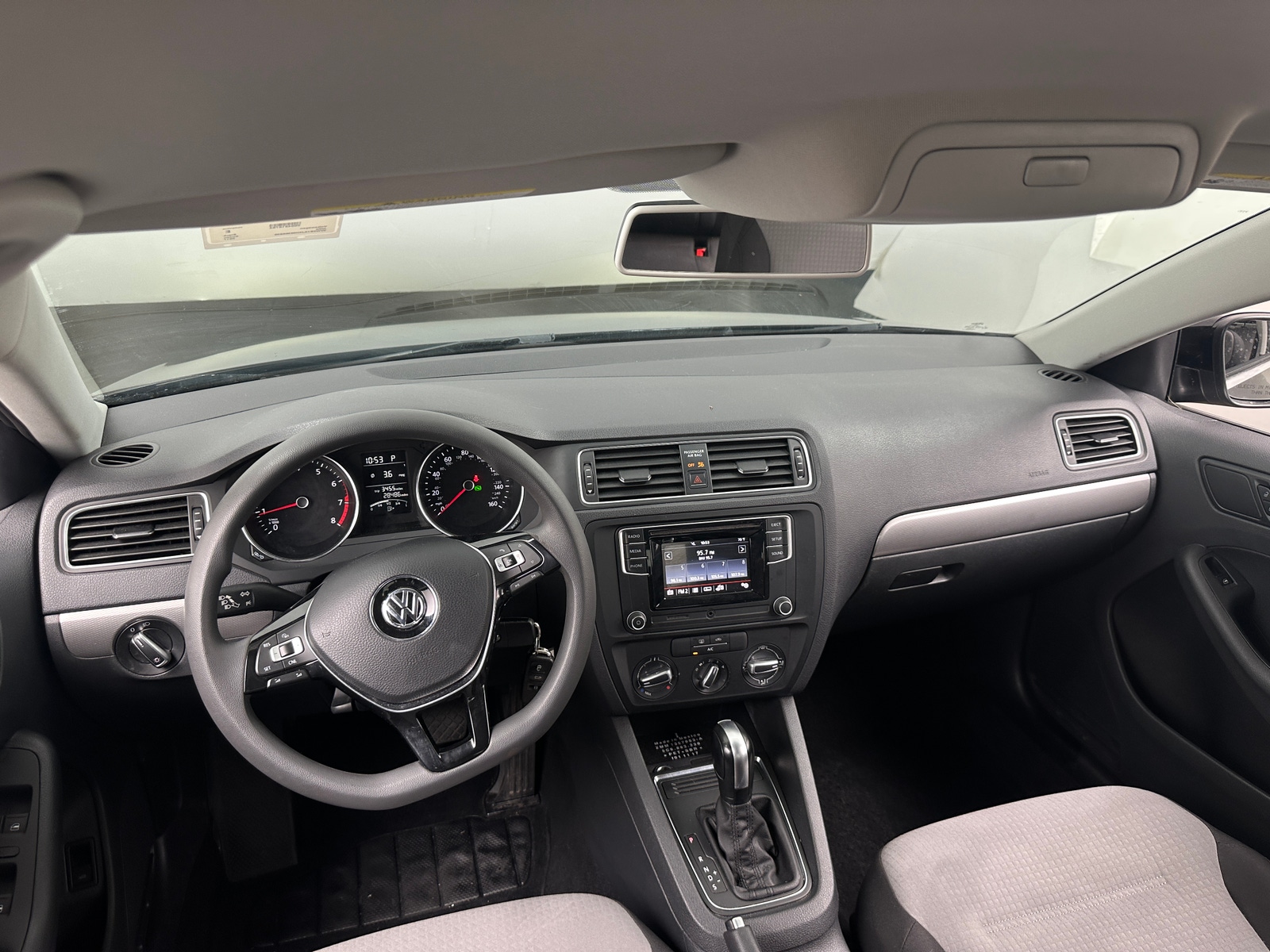 Thumbnail: 2017 Volkswagen Jetta - 3