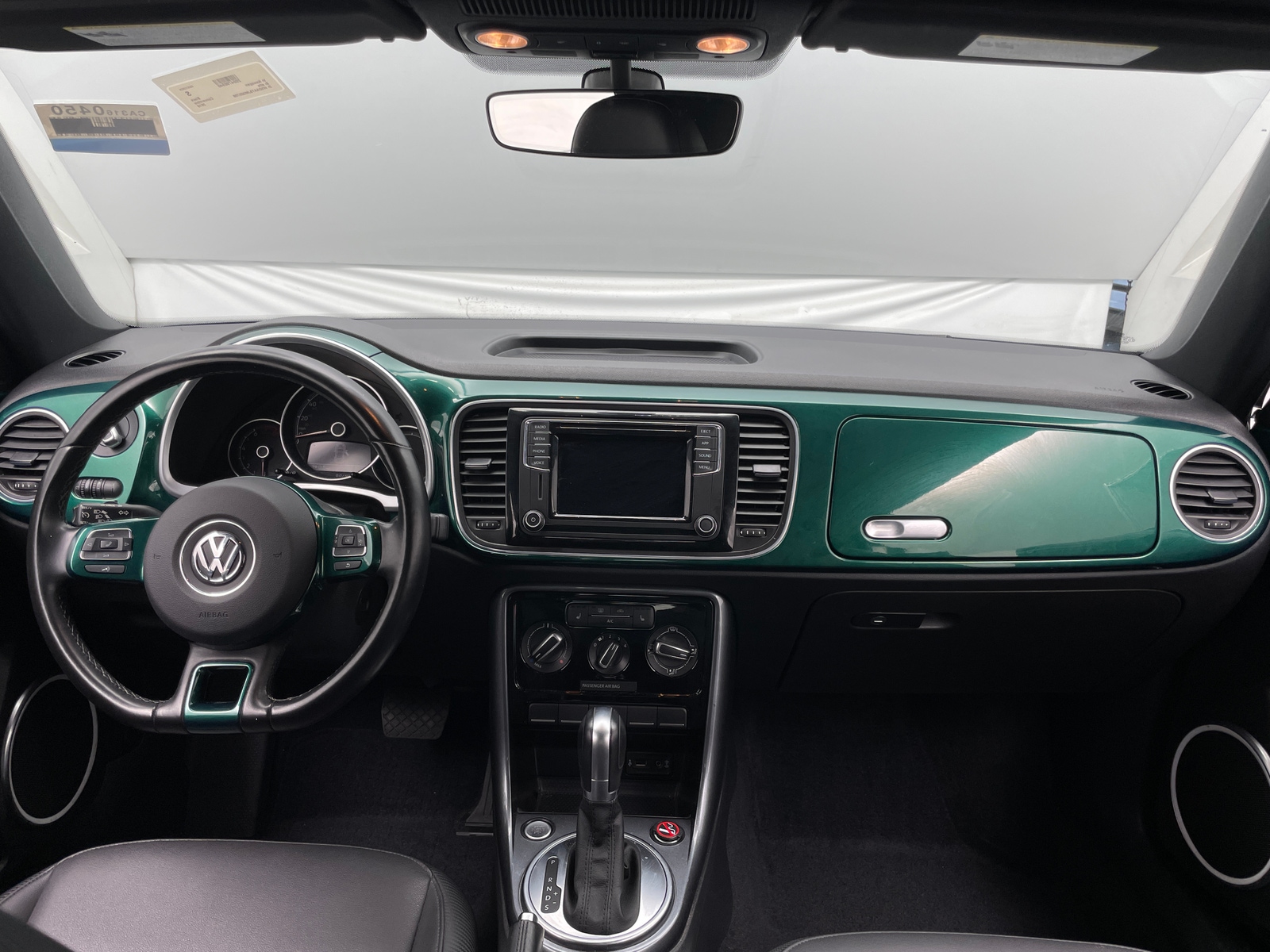 Thumbnail: 2018 Volkswagen Beetle - 3