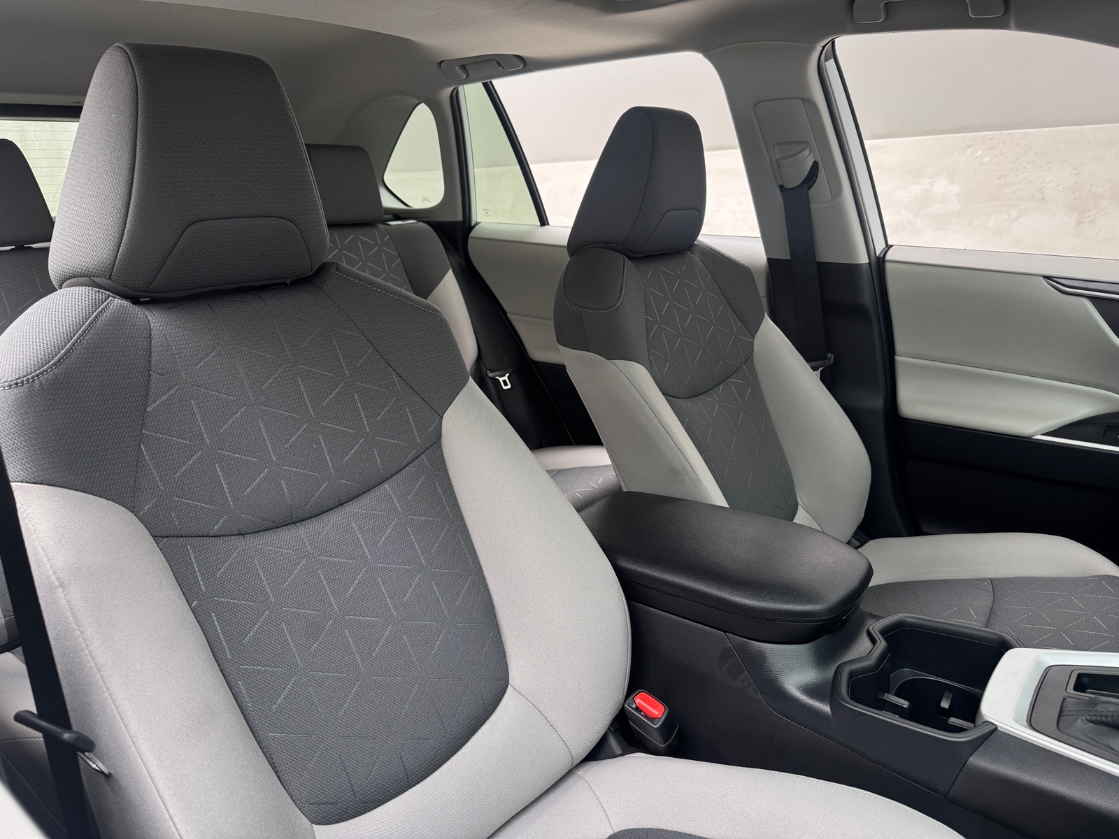 Thumbnail: 2025 Toyota RAV4 - 2
