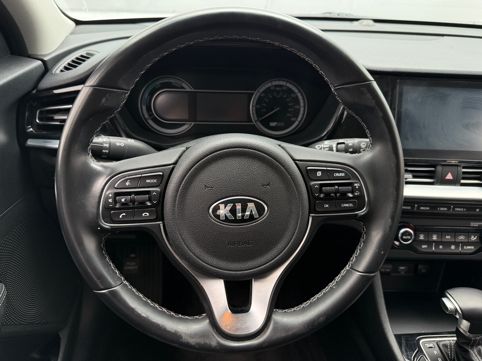 Thumbnail: 2020 Kia Niro - 5