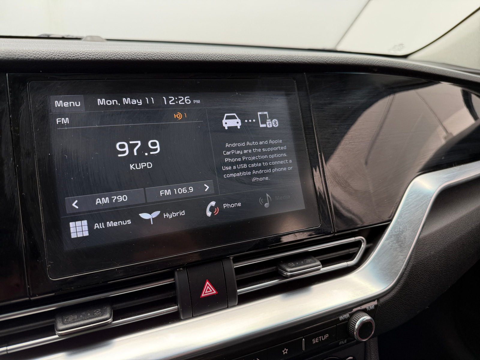 Thumbnail: 2020 Kia Niro - 4