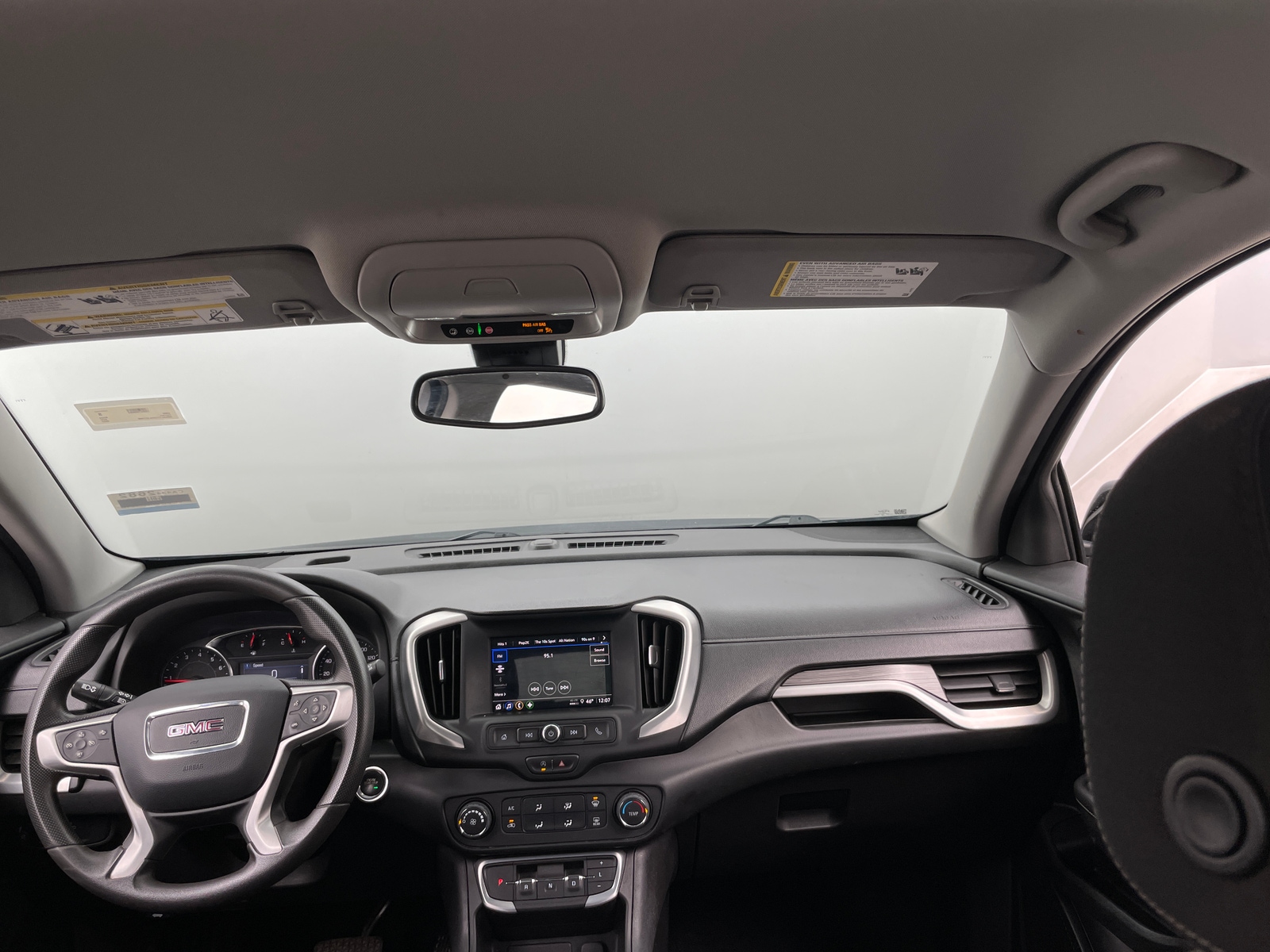 Thumbnail: 2022 GMC Terrain - 3