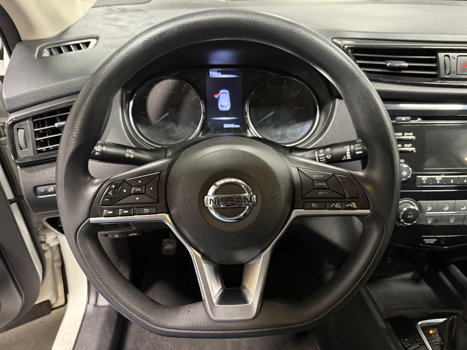 Thumbnail: 2017 Nissan Rogue Sport - 5