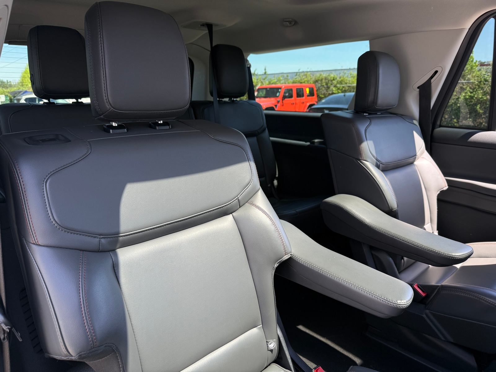 Thumbnail: 2025 Ford Expedition MAX - 5
