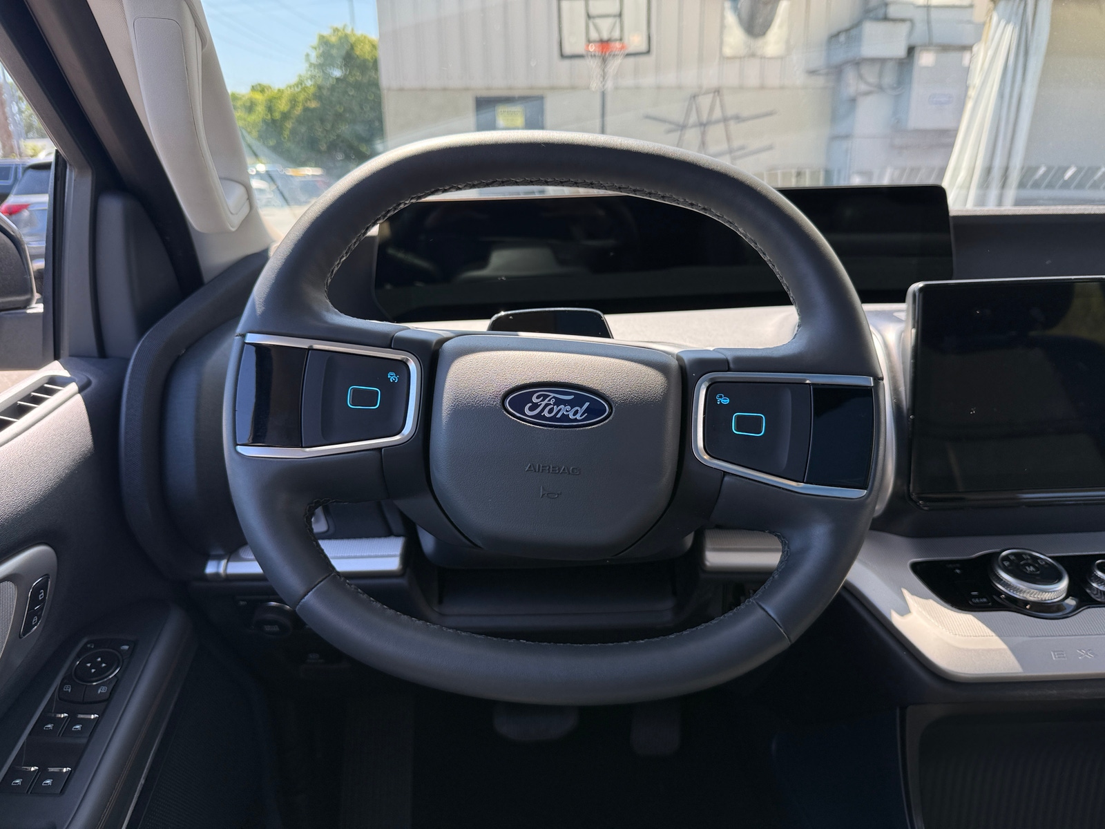Thumbnail: 2025 Ford Expedition MAX - 4