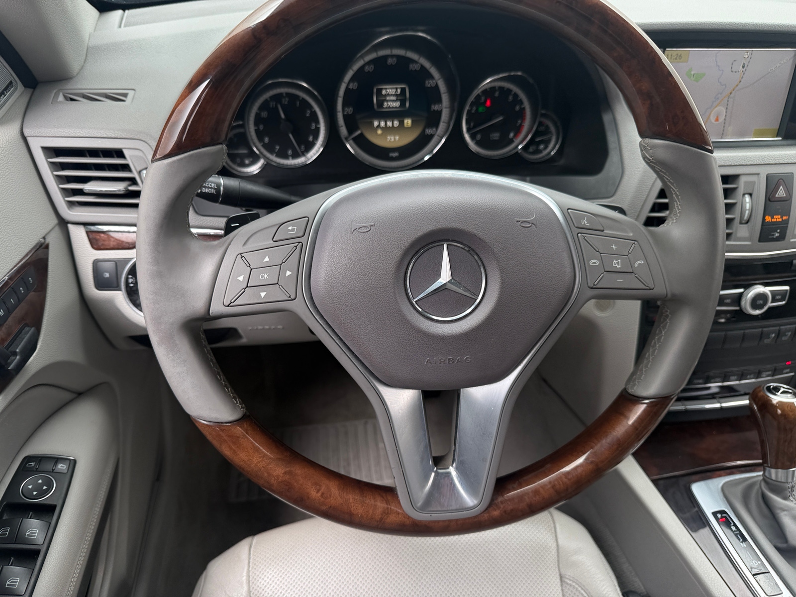 Thumbnail: 2012 Mercedes-Benz E-Class - 4