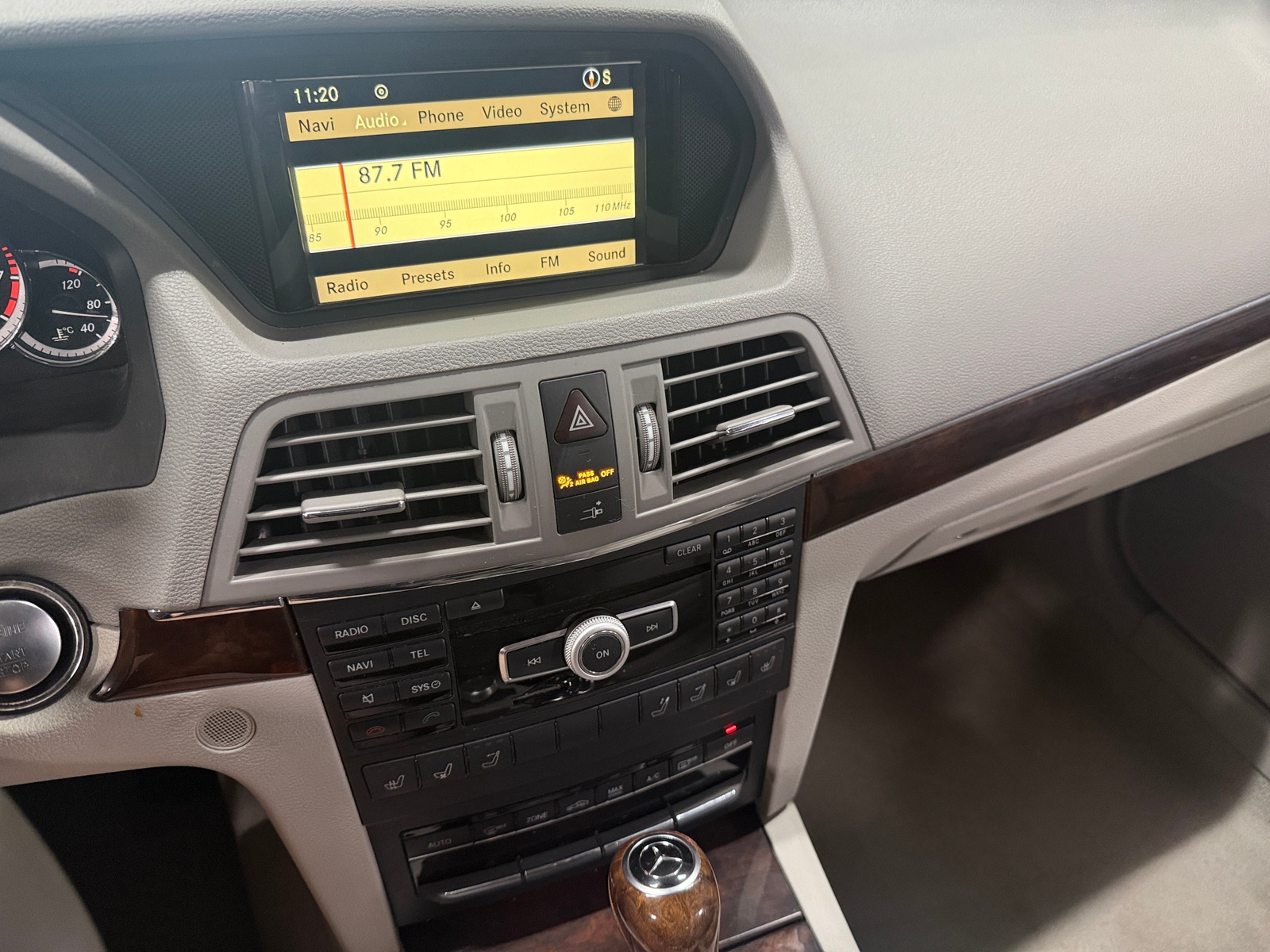 Thumbnail: 2012 Mercedes-Benz E-Class - 3
