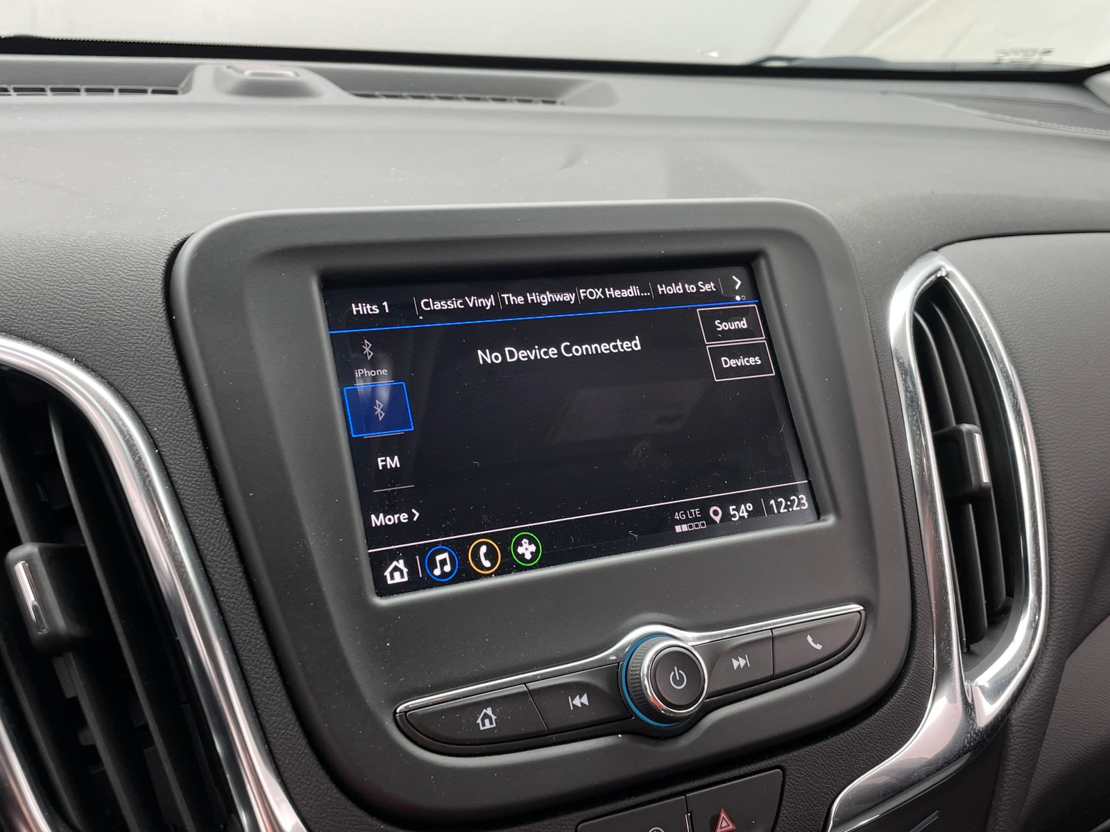 Thumbnail: 2024 Chevrolet Equinox - 4