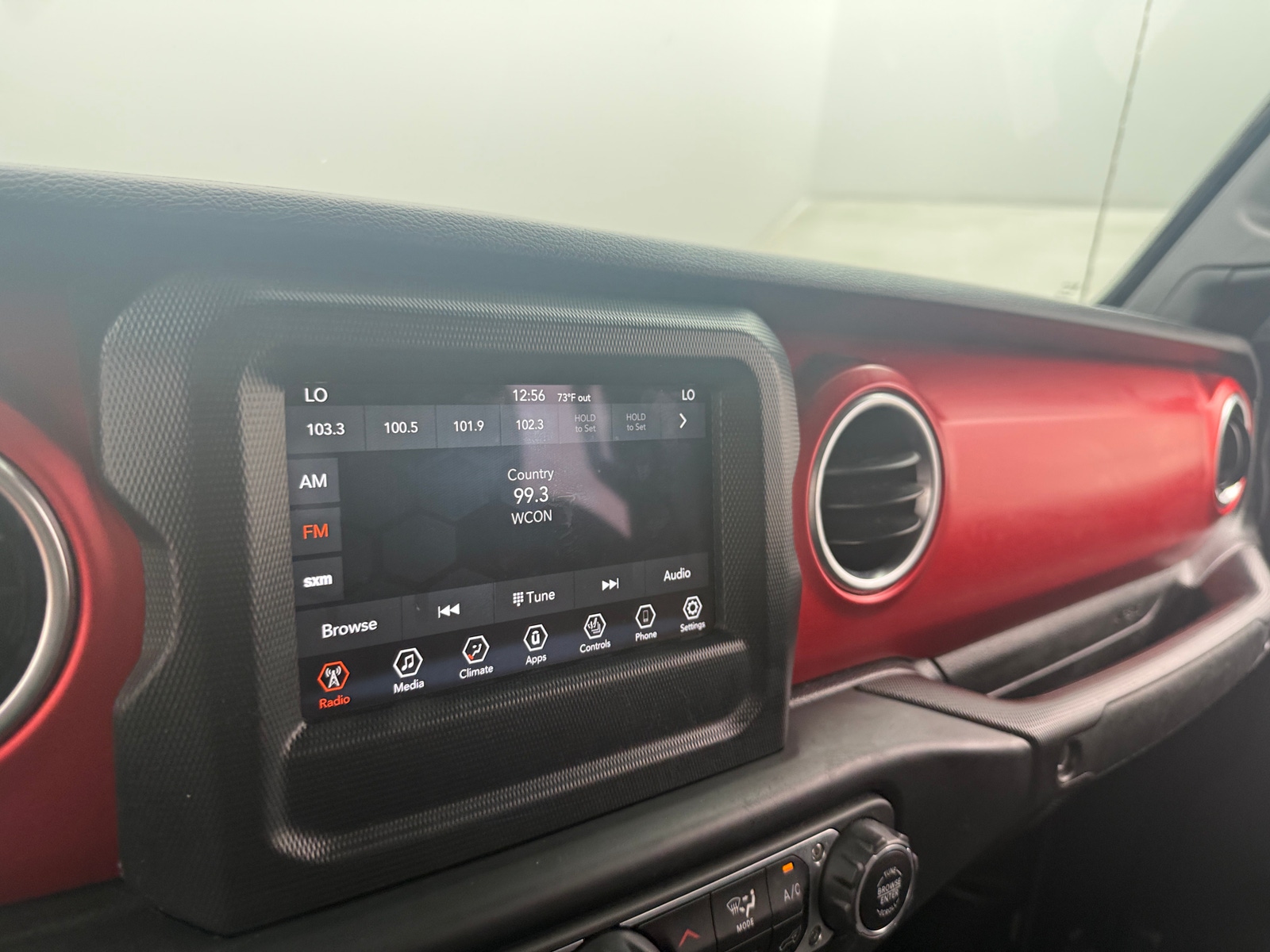 Thumbnail: 2021 Jeep Gladiator - 4