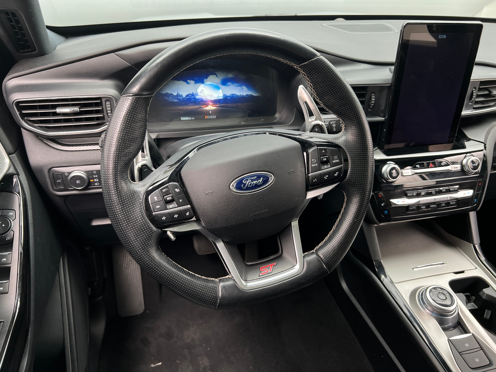 Thumbnail: 2021 Ford Explorer - 4