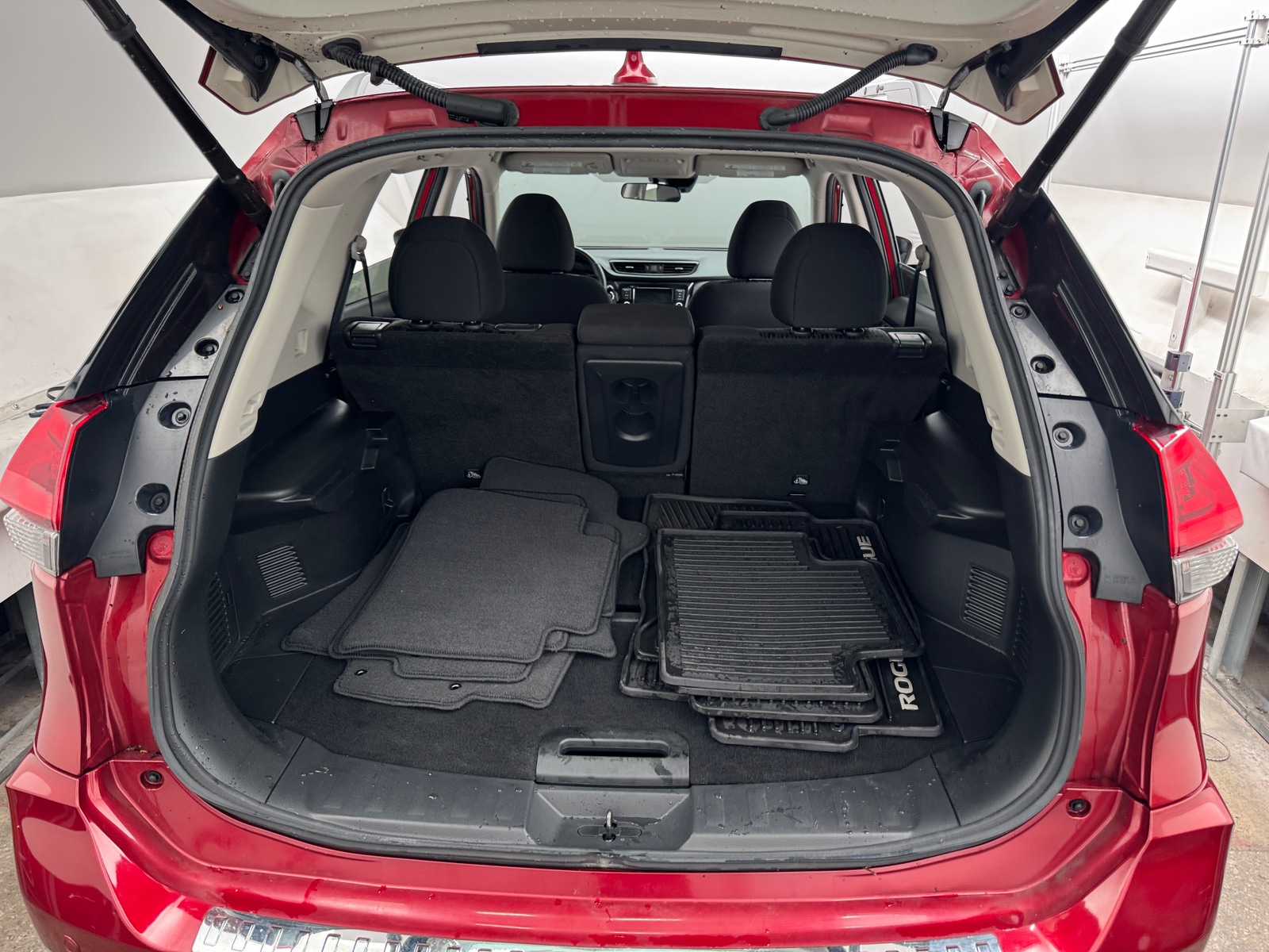 Thumbnail: 2019 Nissan Rogue - 7