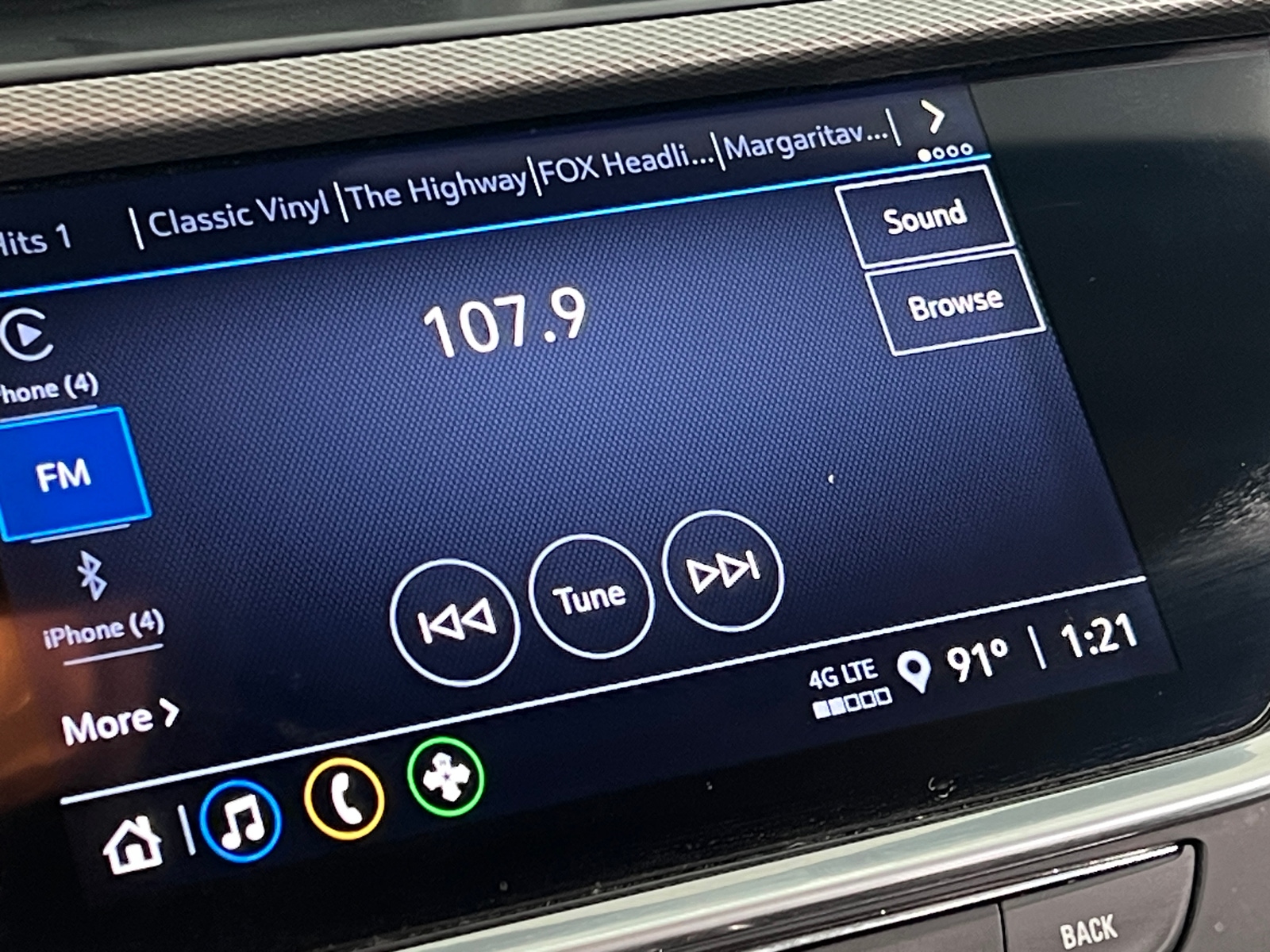 Thumbnail: 2021 Buick Encore GX - 3