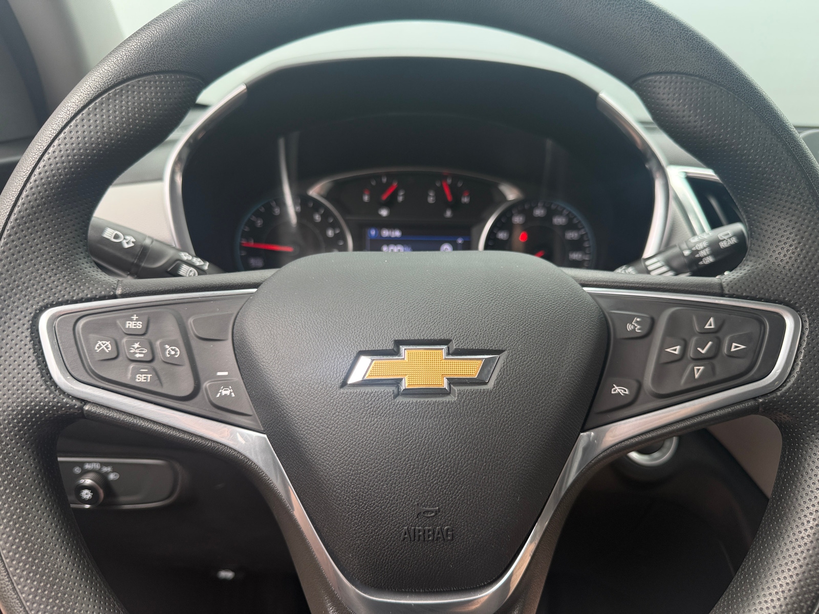 Thumbnail: 2023 Chevrolet Equinox - 5