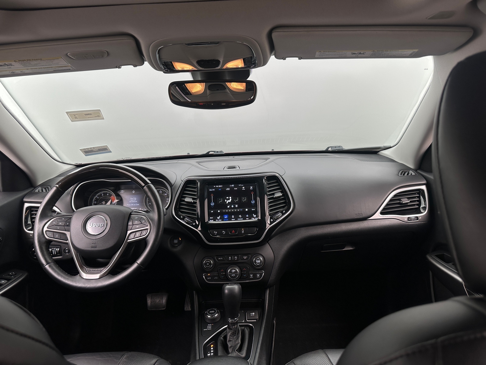 Thumbnail: 2019 Jeep Cherokee - 2