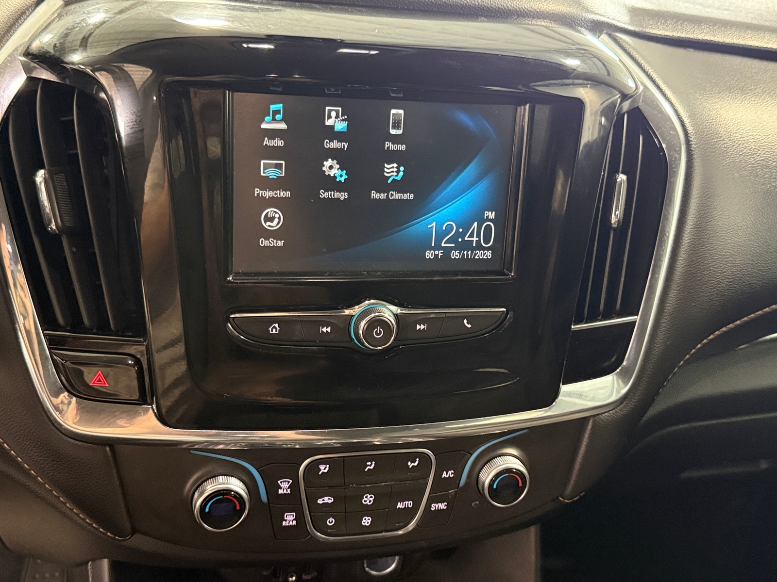 Thumbnail: 2019 Chevrolet Traverse - 4